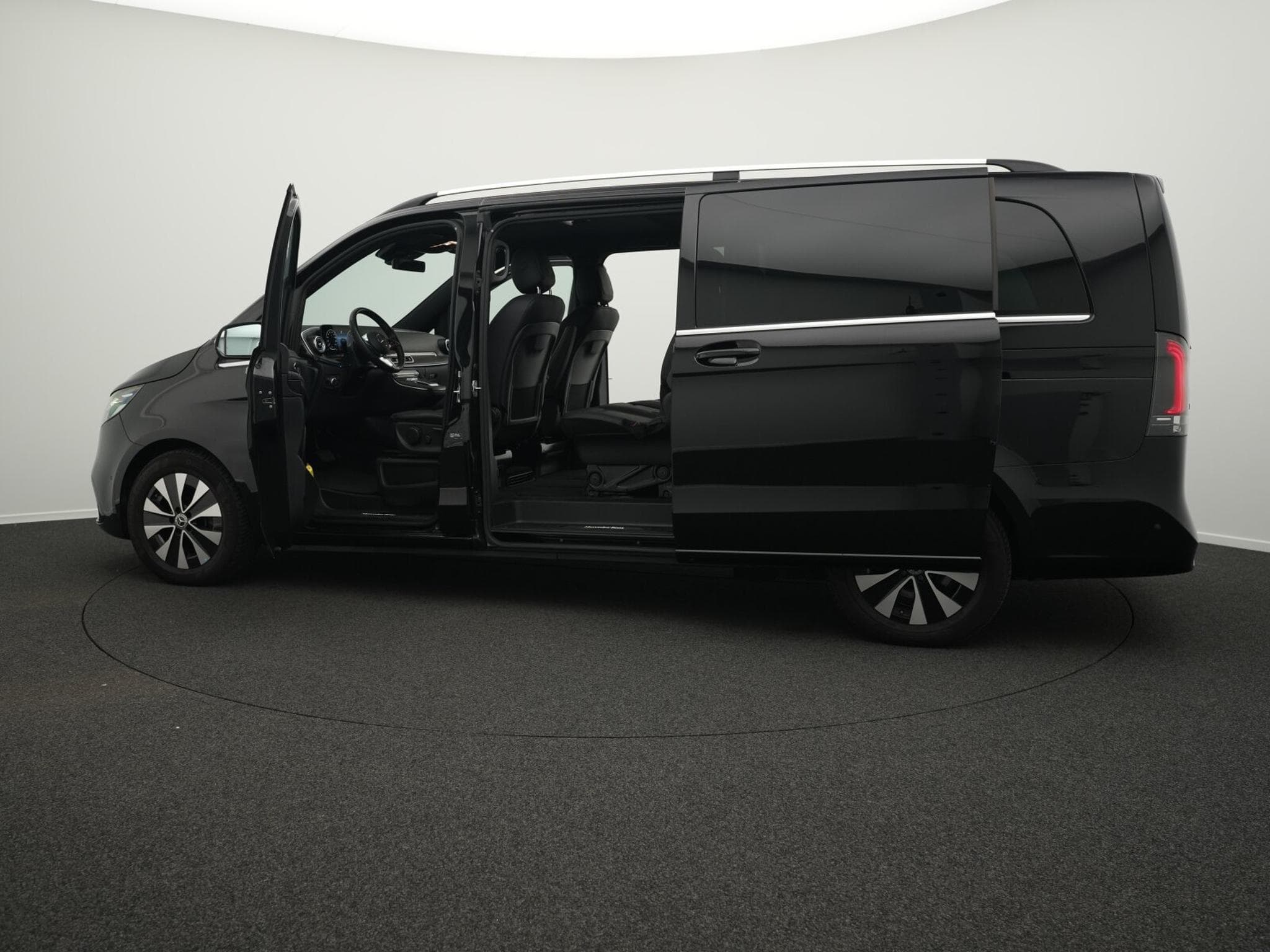 Mercedes V d RWD Avantgarde extralang (2024) - Photo 14