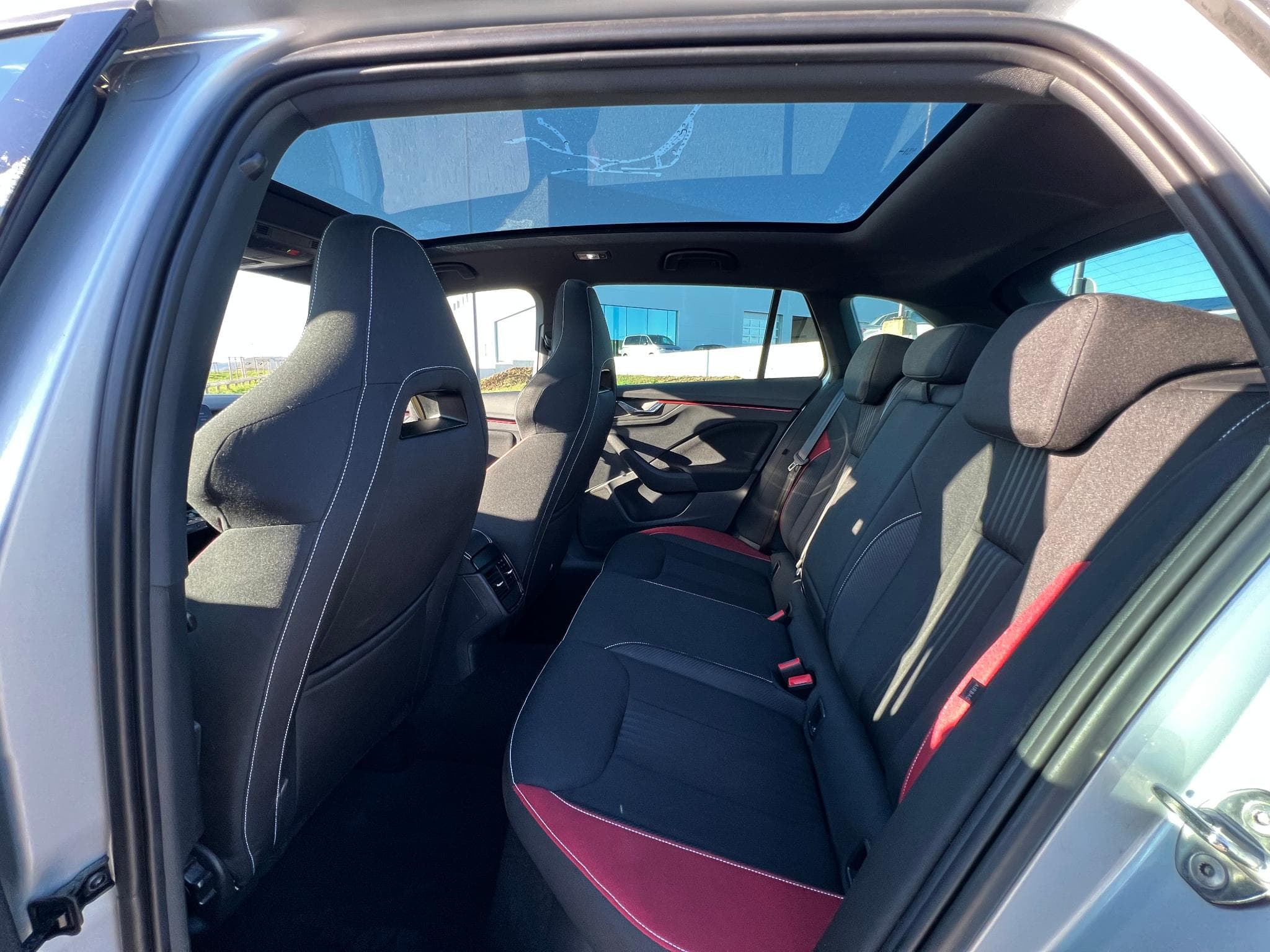 Skoda Scala MONTE CARLO 1.5 TSI 150CV DSG7 (2022) - Photo 6