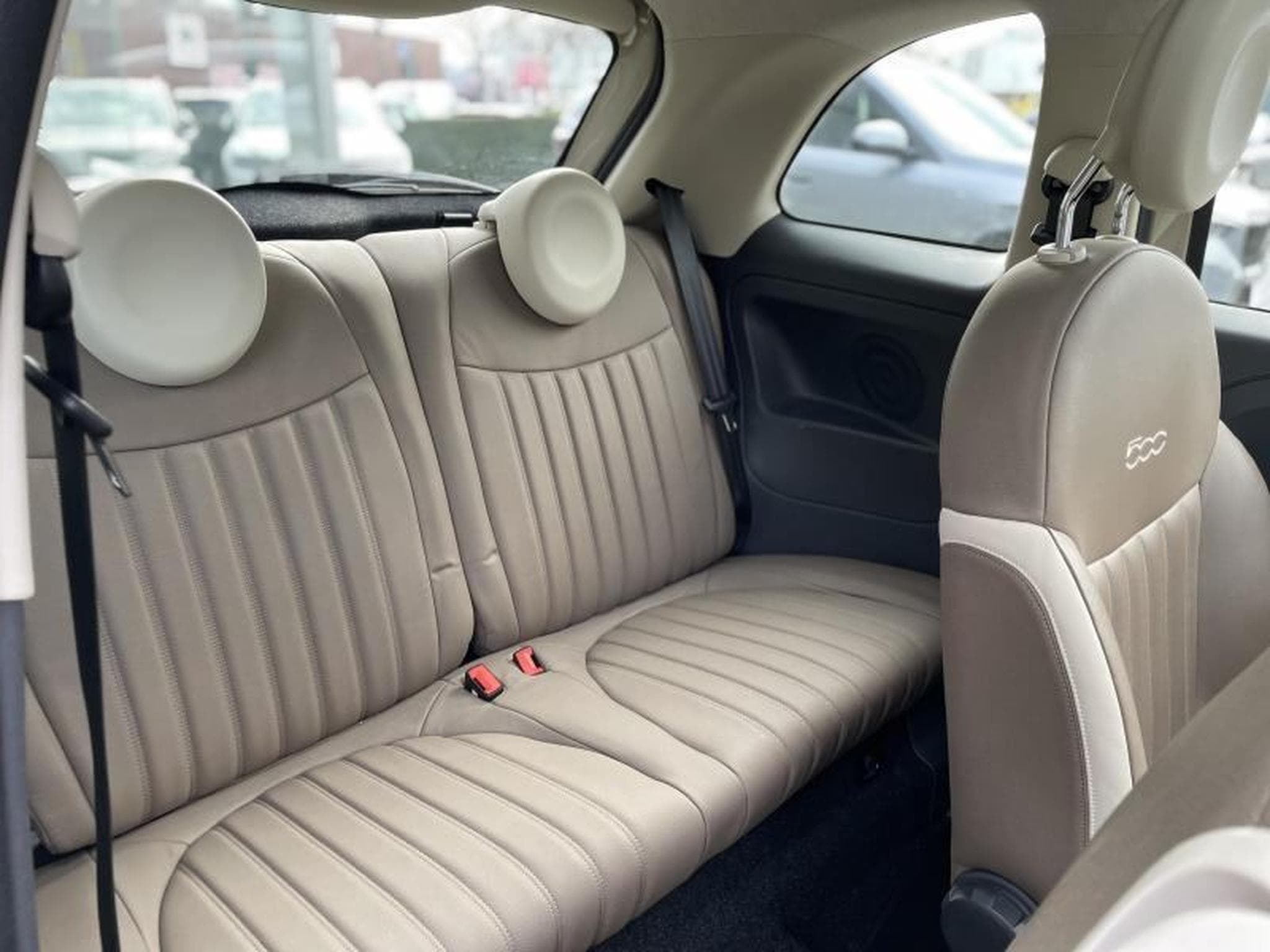 Fiat 500 1.2 LOUNGE Toit Ouvrant (2015) - Photo 5