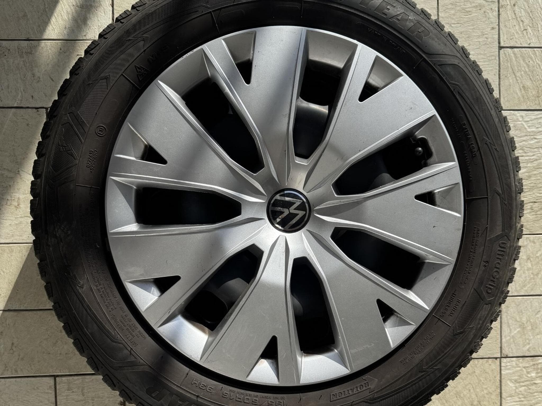 Jantes acier + Pneus – 16" - Foto 1