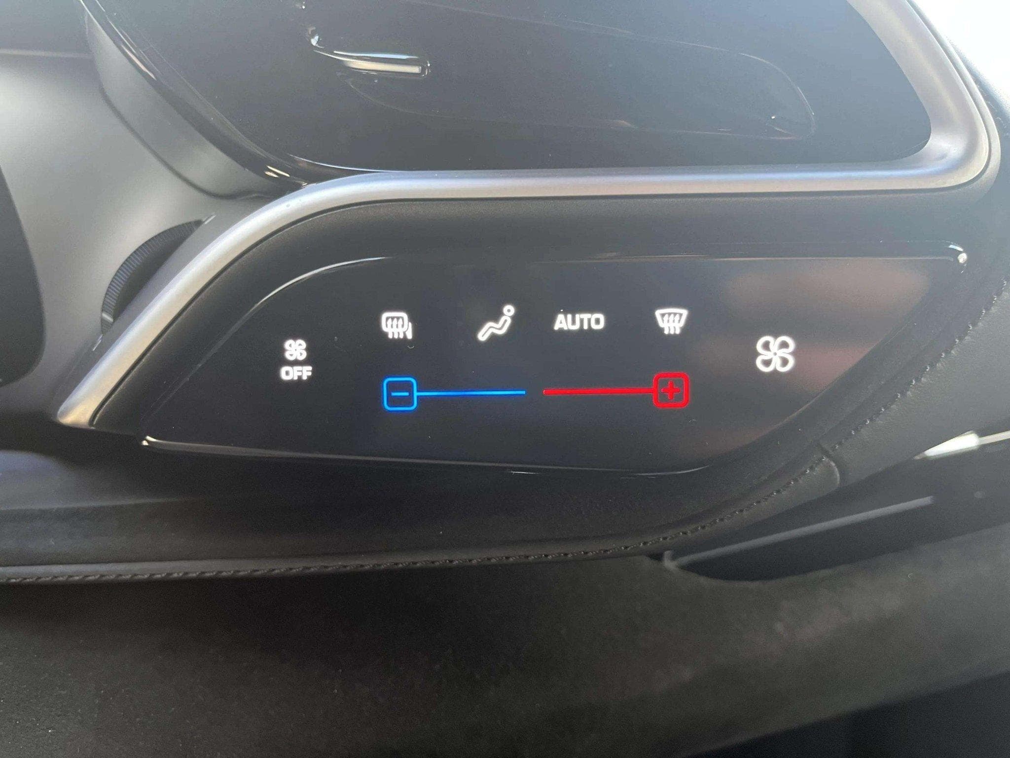 Ferrari 296 GTB (2024) - Photo 15