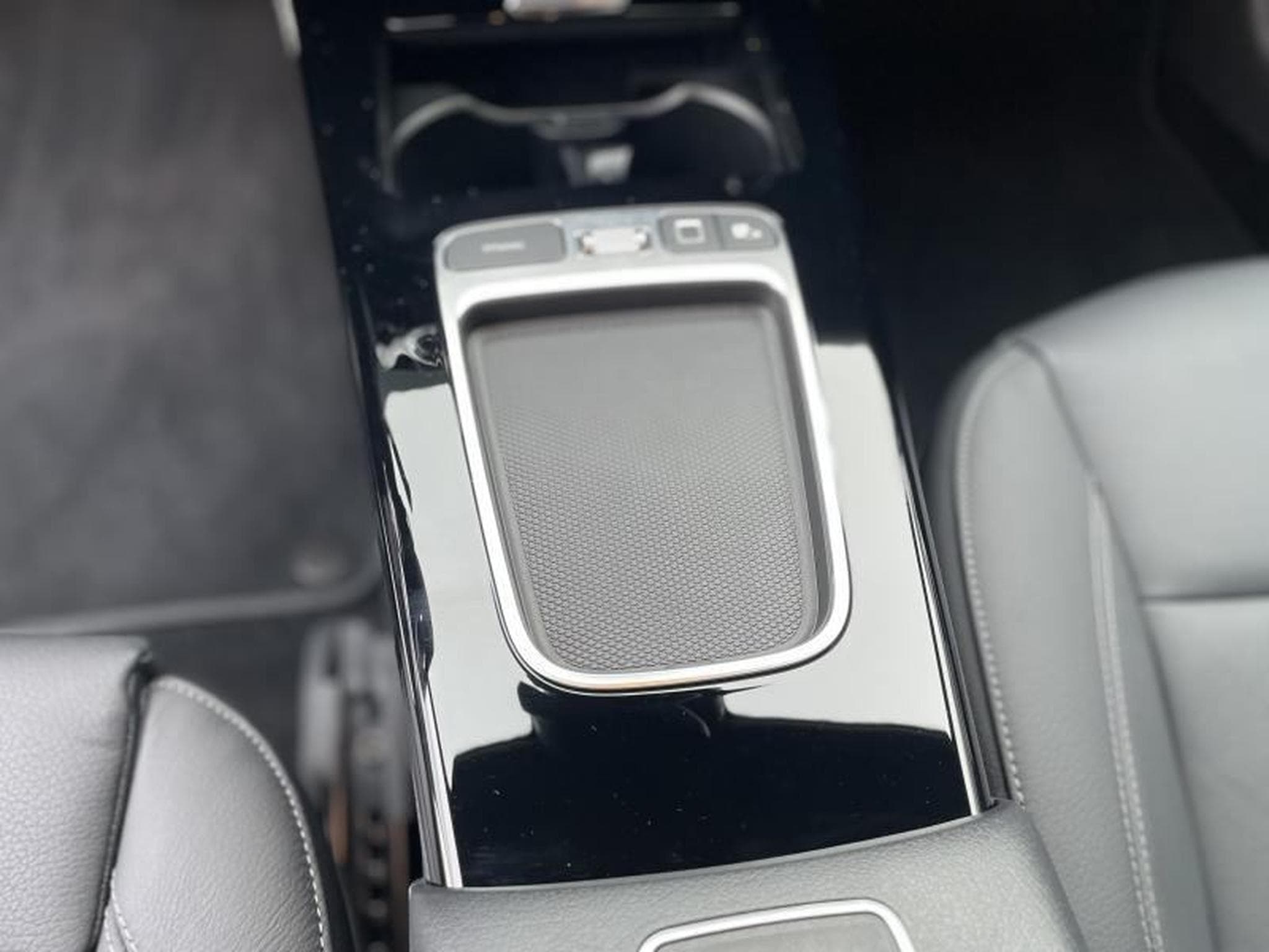 Mercedes A 200 AMG Line 7G-DCT (2025) - Photo 12