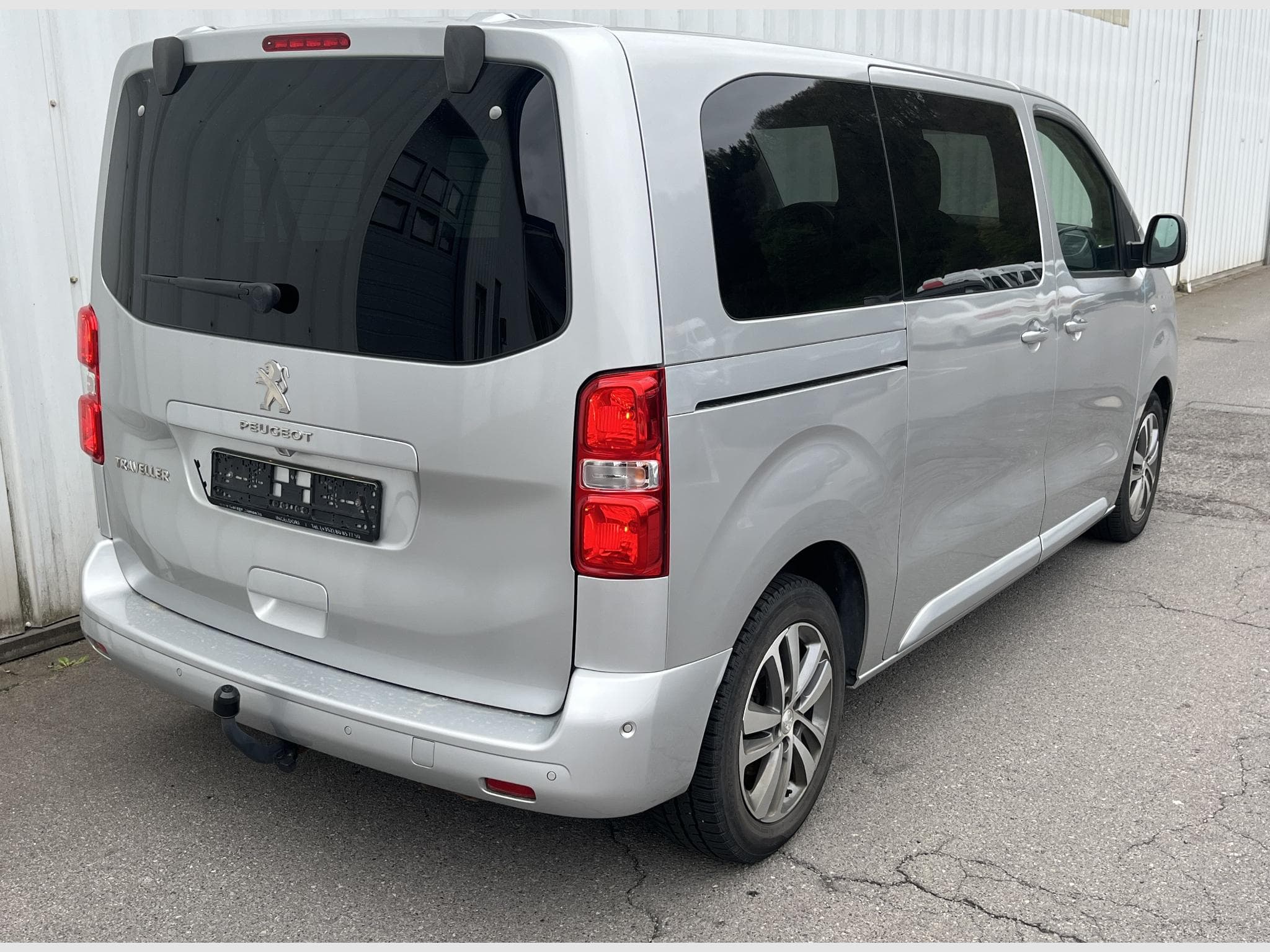 Peugeot Traveller 2.0 150 man6 (2018) - Photo 2