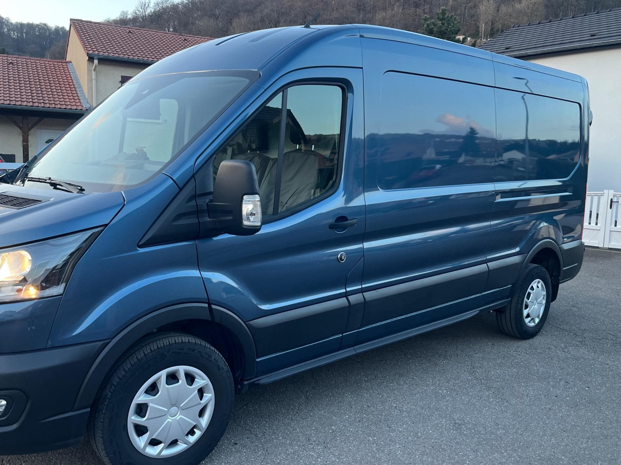 Ford Transit Confort (2024) - Foto 5