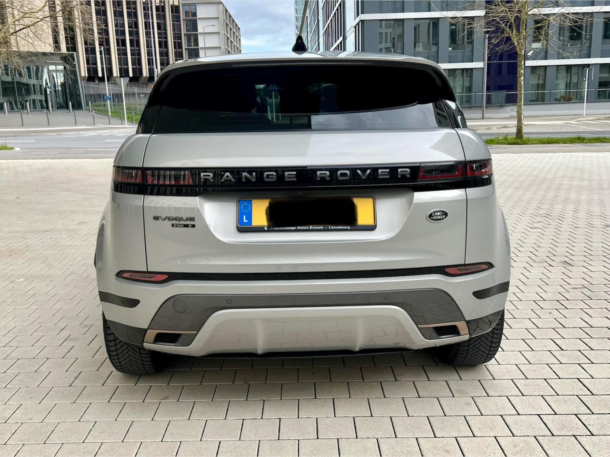 Land-Rover Range Rover Evoque R-DYNAMIC - New model - panorama - 20 " (2020) - Photo 2
