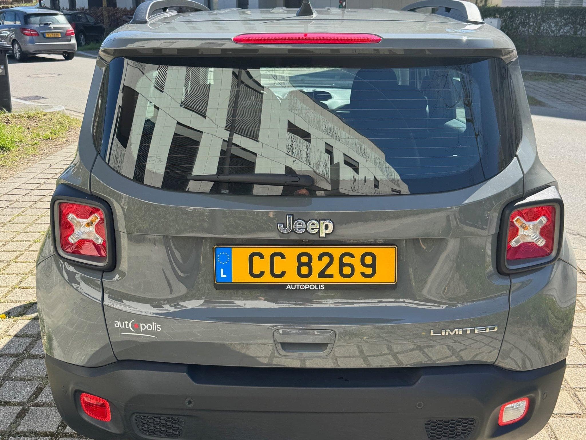Jeep Renegade 1.3 Turbo - Limited Edition (2021) - Photo 4