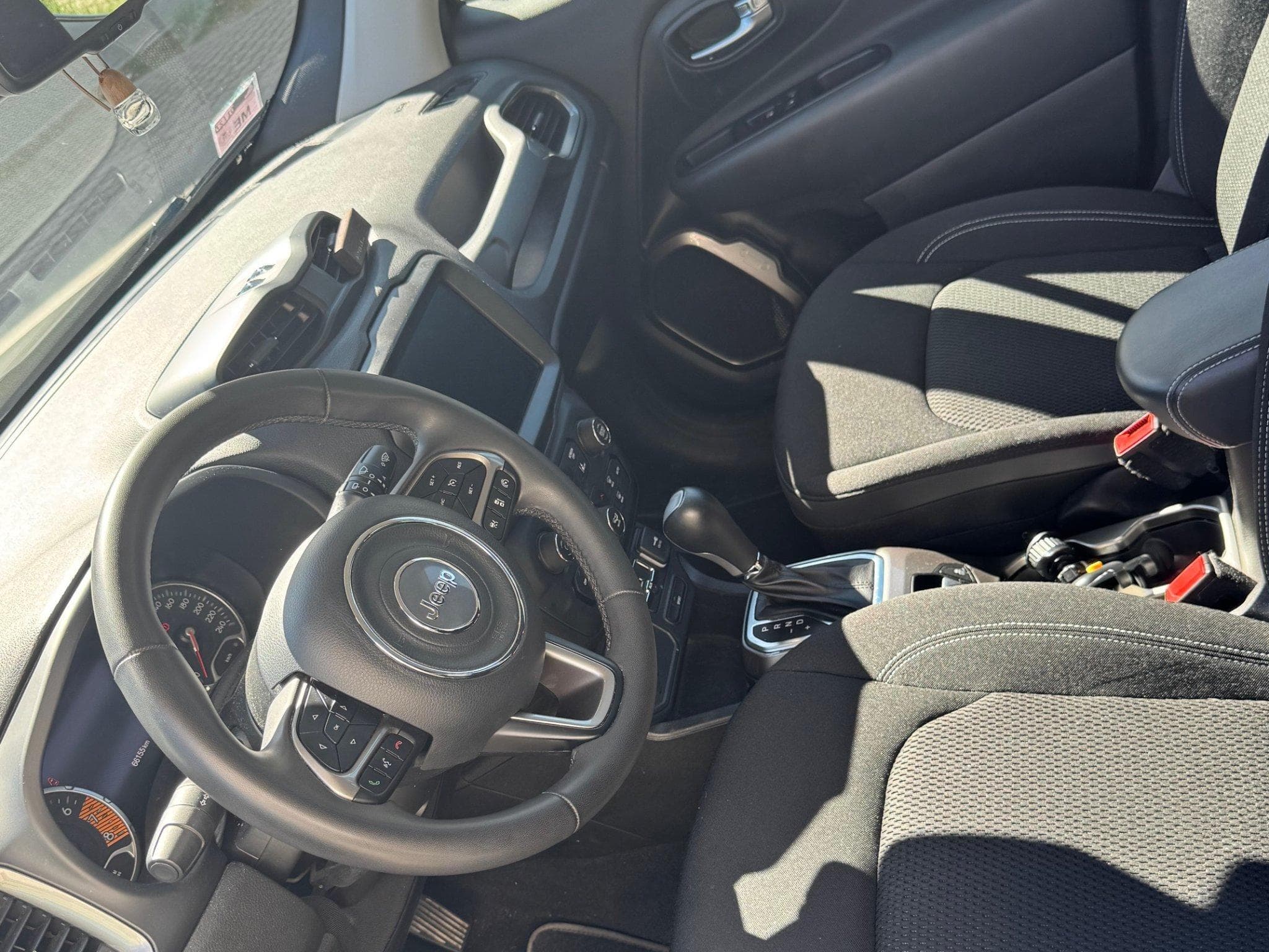 Jeep Renegade 1.3 Turbo - Limited Edition (2021) - Photo 6