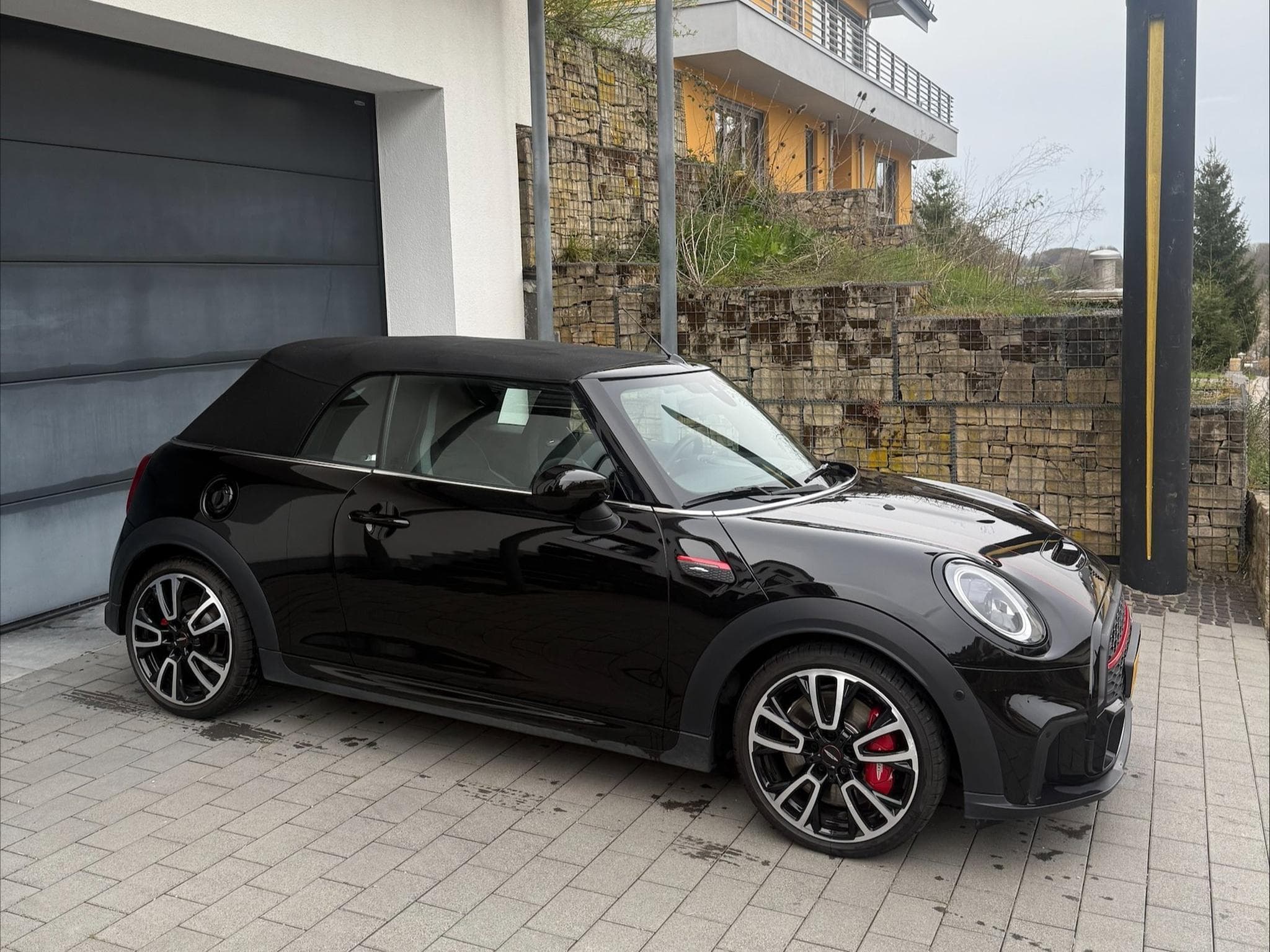 Mini Cabrio Cooper John Cooper Works (2021) - Foto 1