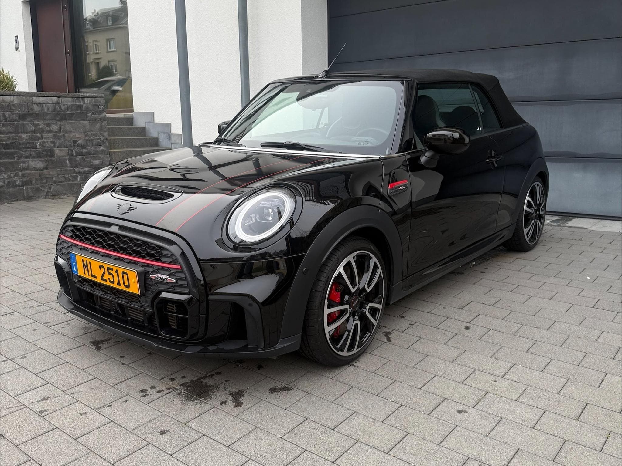 Mini Cabrio Cooper John Cooper Works (2021) - Foto 2