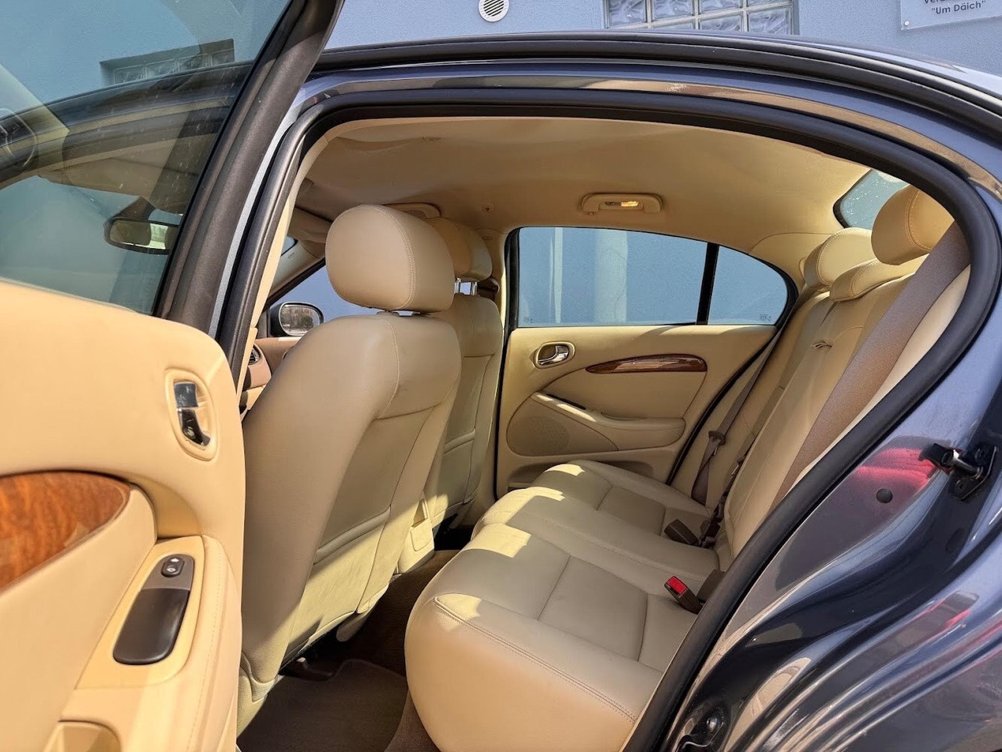 Jaguar S-Type 2.7 BI-TURBO 207 CV SOVEREIGN (2007) - Photo 10