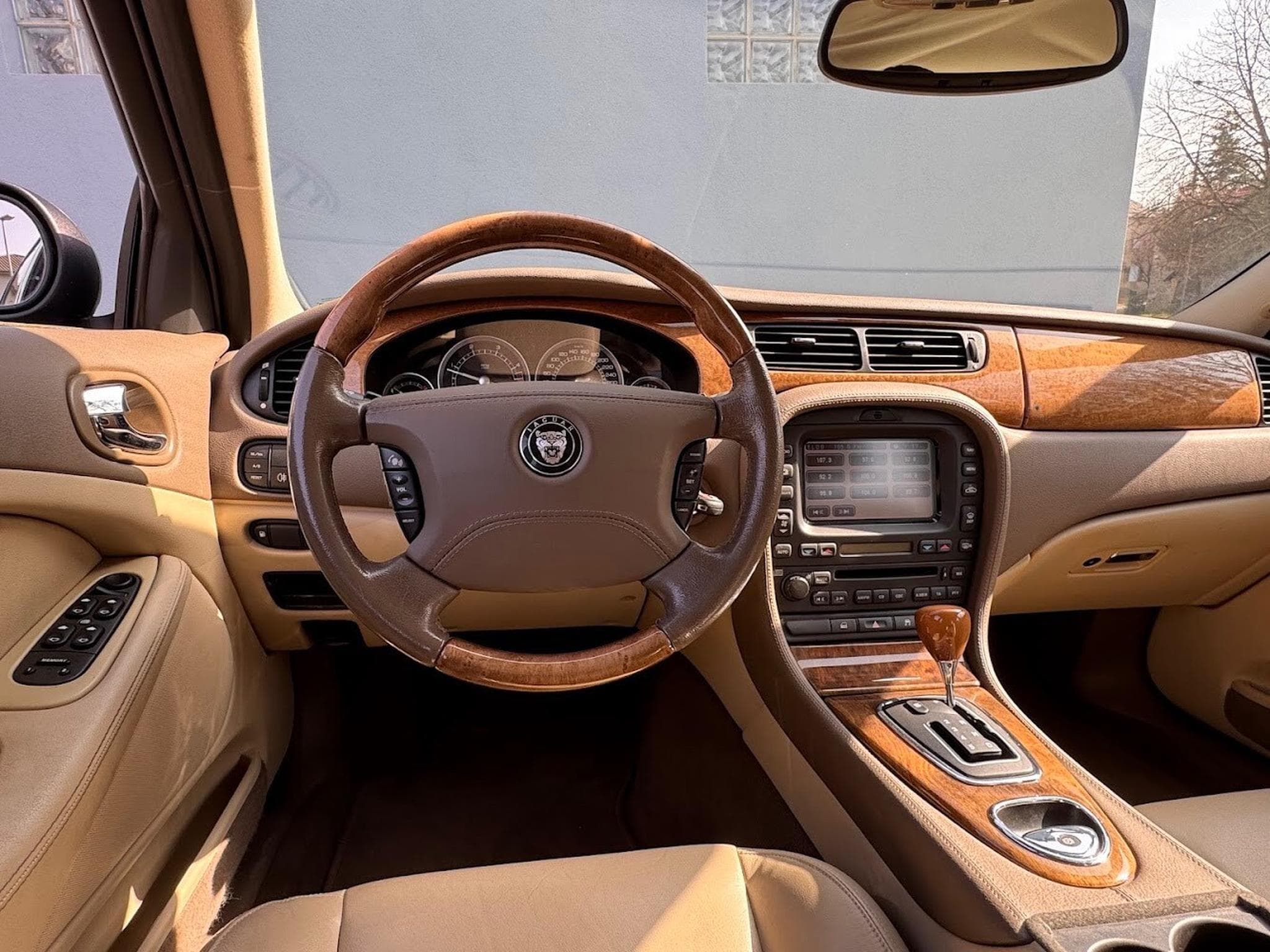 Jaguar S-Type 2.7 BI-TURBO 207 CV SOVEREIGN (2007) - Photo 14