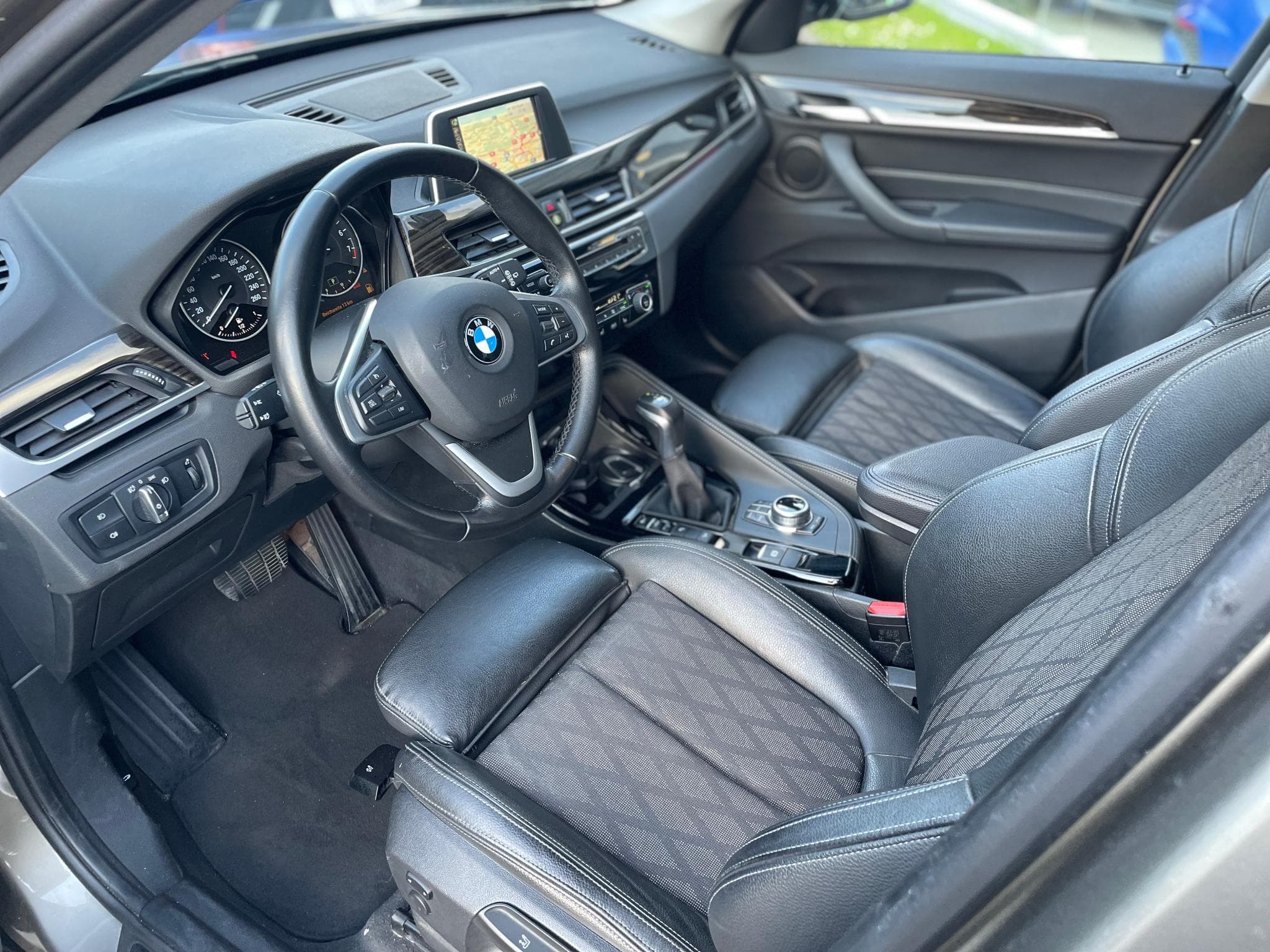 BMW X1 20i xDrive XLine Auto (2016) - Foto 6