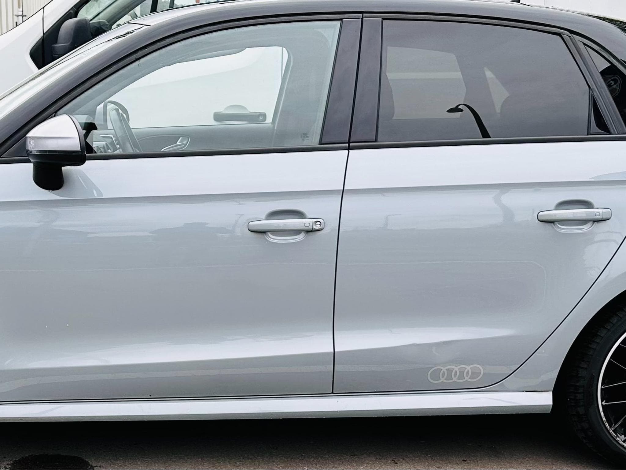 Audi A1 SPORTBACK S-Line (2018) - Photo 2