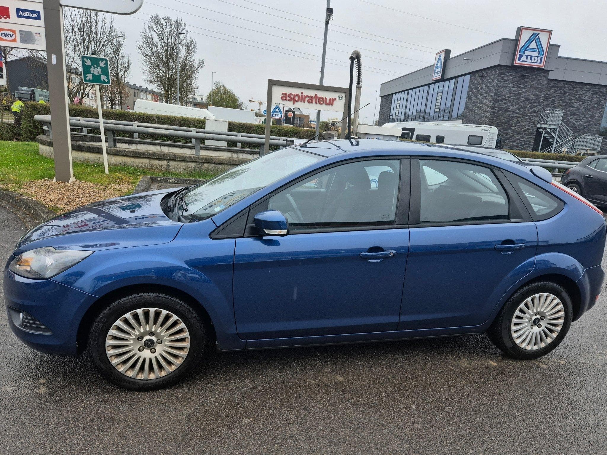 Ford Focus Sport 1.8 (2009) - Photo 2