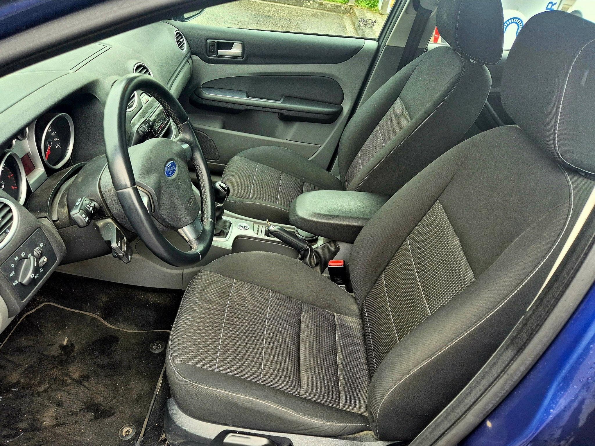 Ford Focus Sport 1.8 (2009) - Photo 10