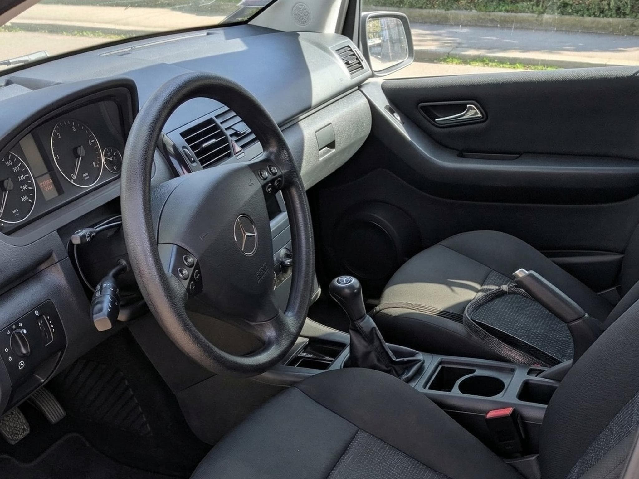 Mercedes A 180 (2012) - Foto 2