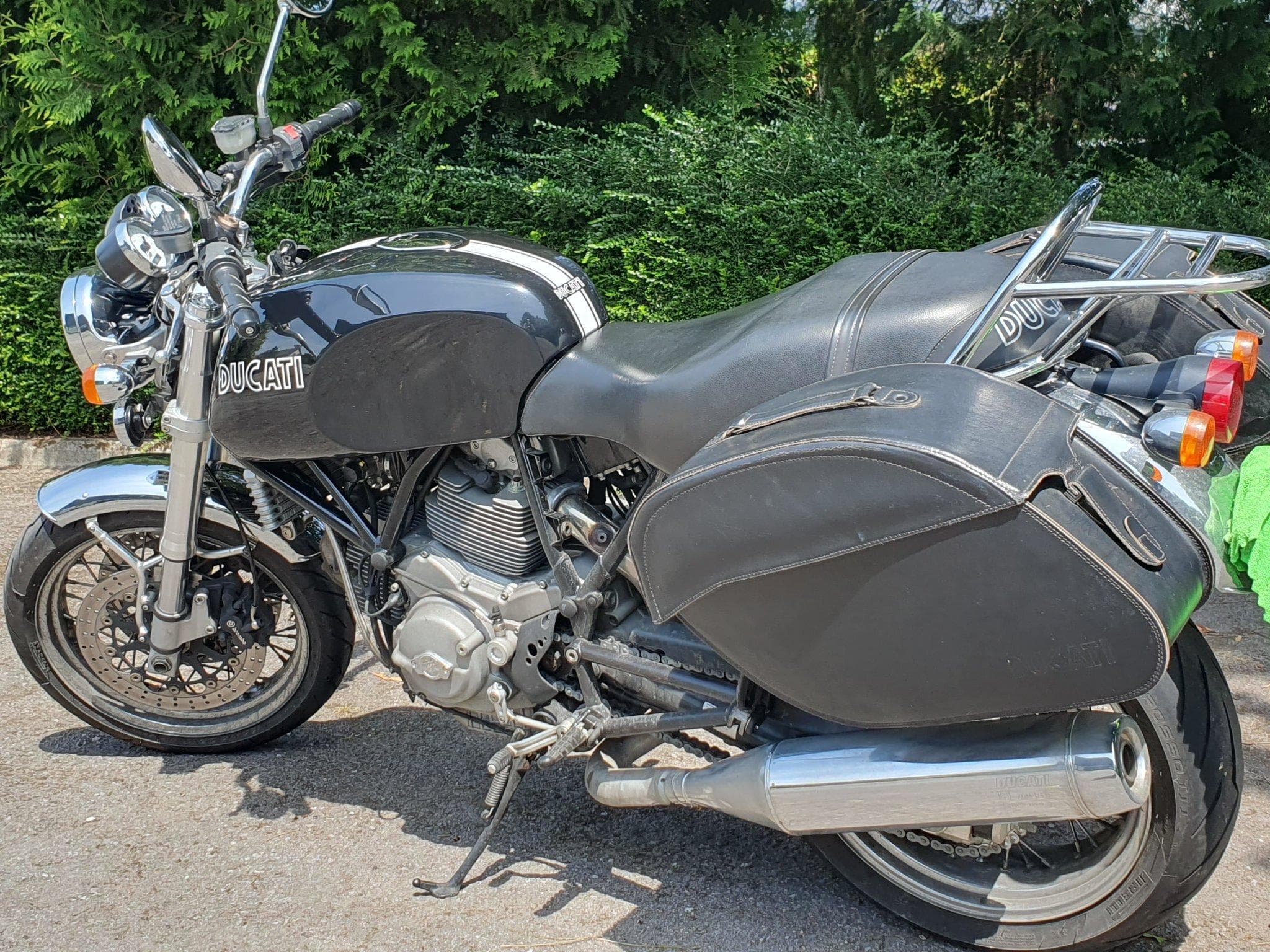 Ducati AMG GT GT1000 Touring (2010) - Foto 10