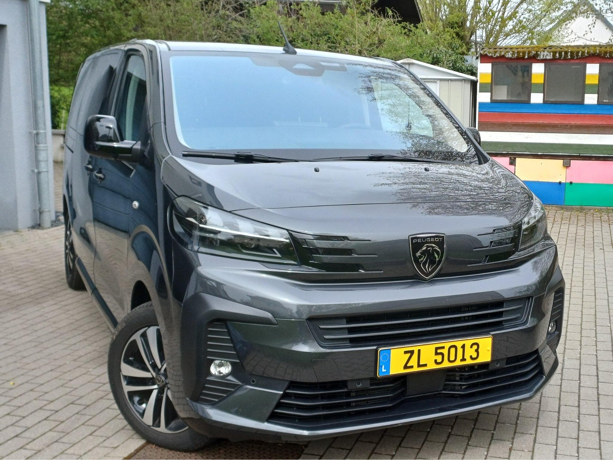 Peugeot Traveller 2.2 Diesel 180 EAT8 Allure L2 (2026) - Photo 2