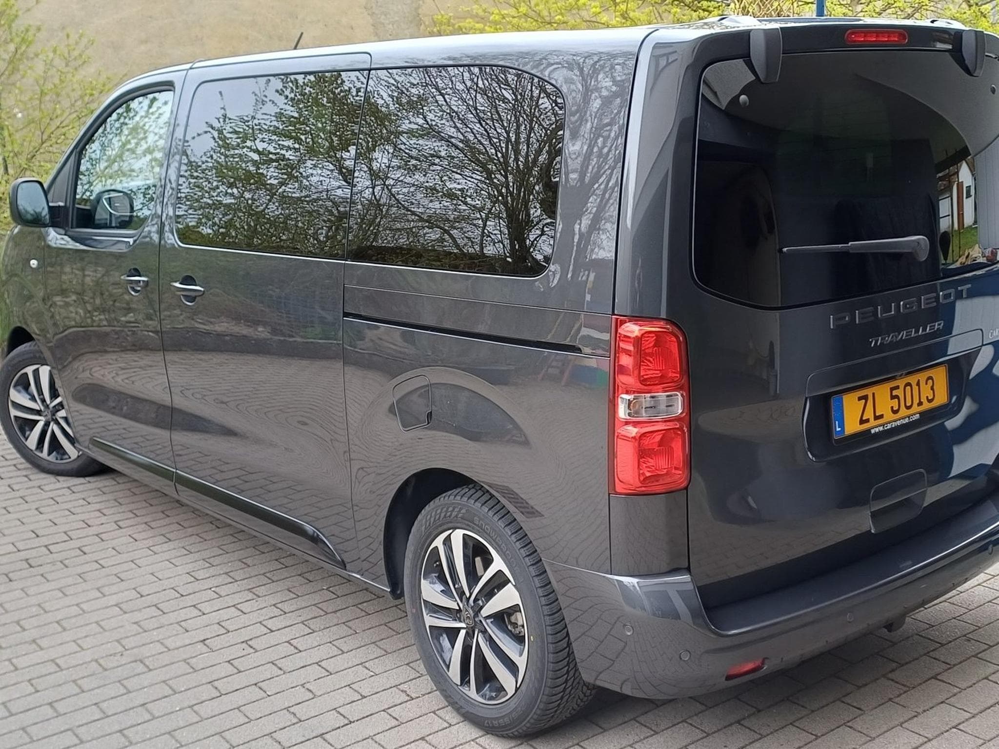 Peugeot Traveller 2.2 Diesel 180 EAT8 Allure L2 (2026) - Photo 3