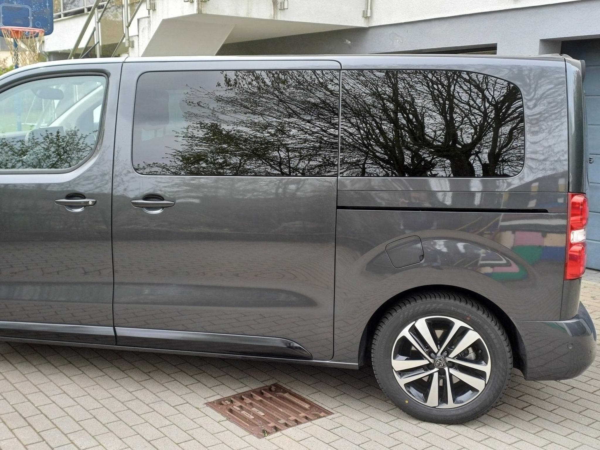 Peugeot Traveller 2.2 Diesel 180 EAT8 Allure L2 (2026) - Photo 4