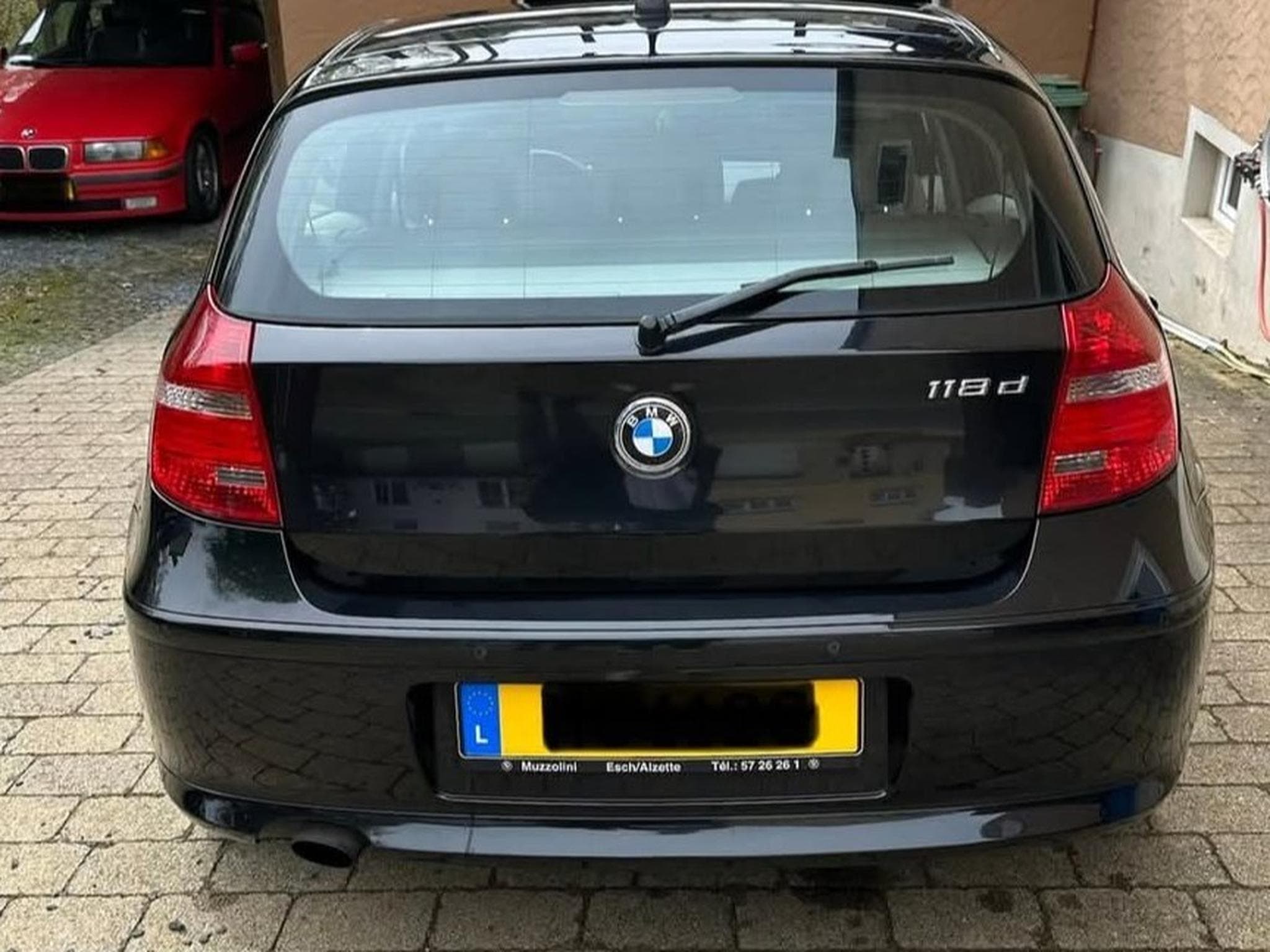 BMW 118 HATCH (2011) - Photo 4