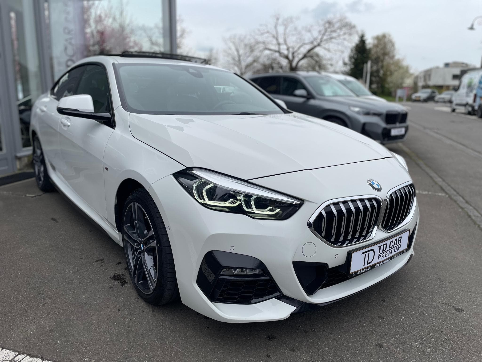 BMW 218 Gran Coupé i Pack M Auto Toit Ouvrant (2024) - Photo 3