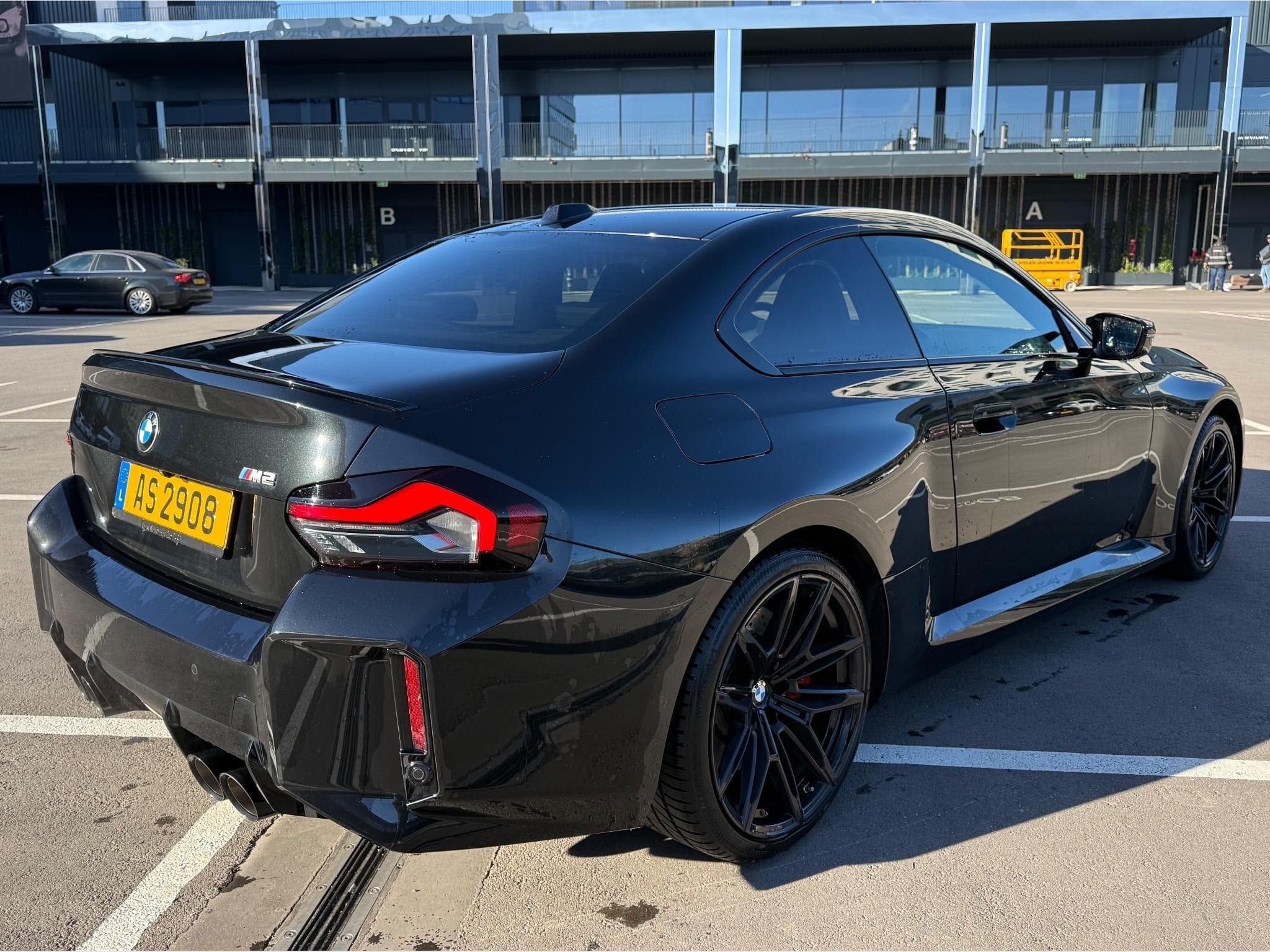 BMW M2 (2024) - Photo 4