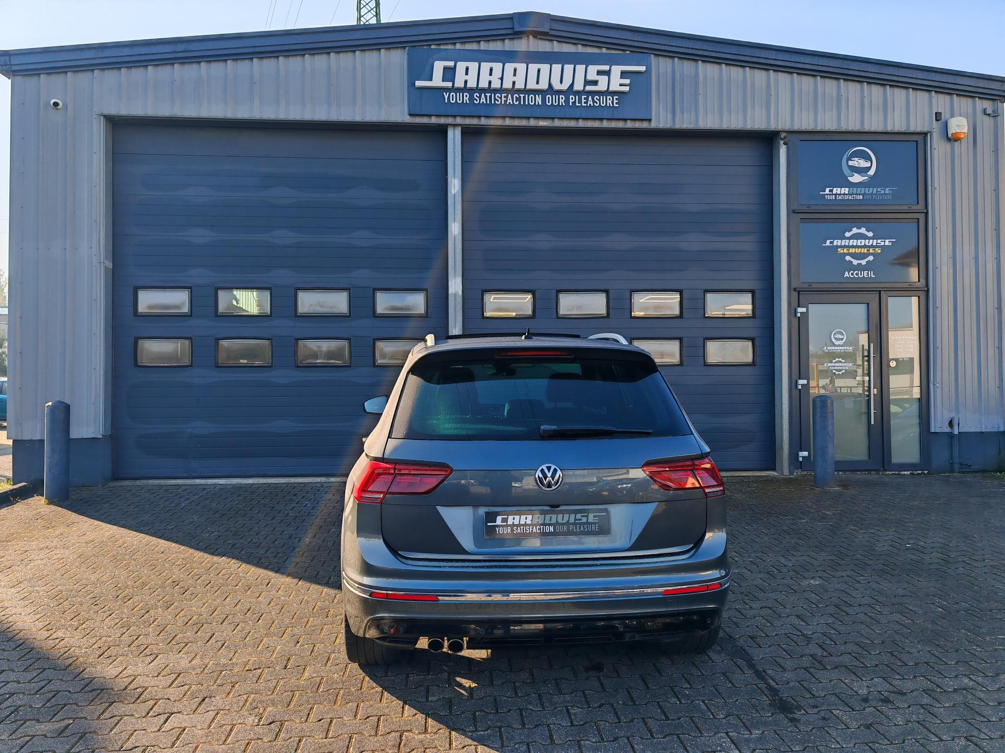 VW Tiguan R-Line 2.0 Tdi 4*4 DSG (2019) - Photo 5