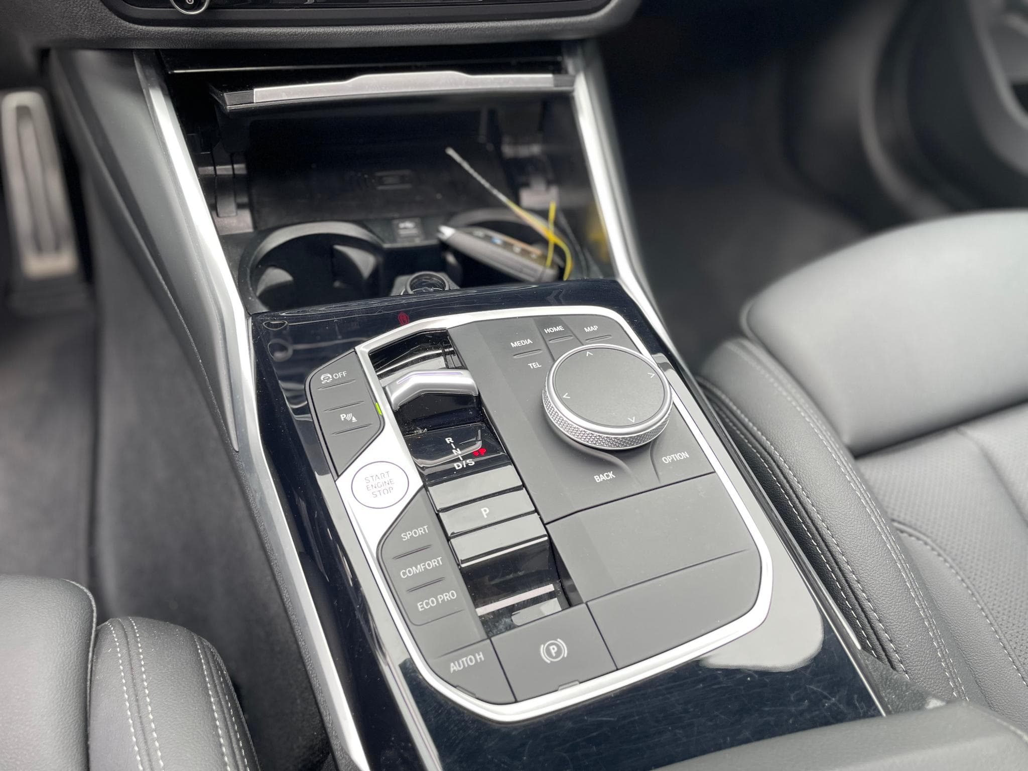 BMW Série 3 20 xDrive Touring M Auto Frozen blue (2024) - Photo 9