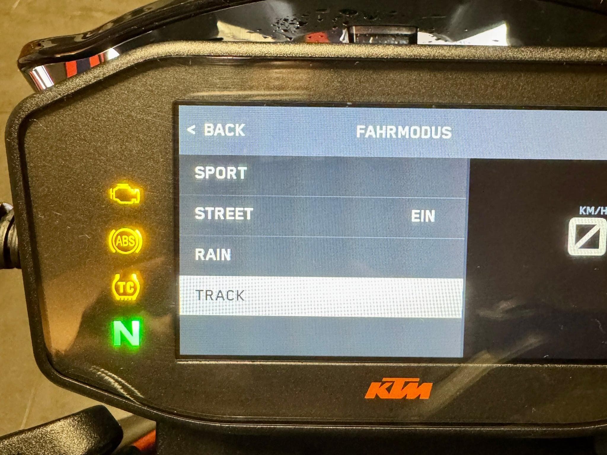 KTM Duke Duke 790 (2020) - Photo 12