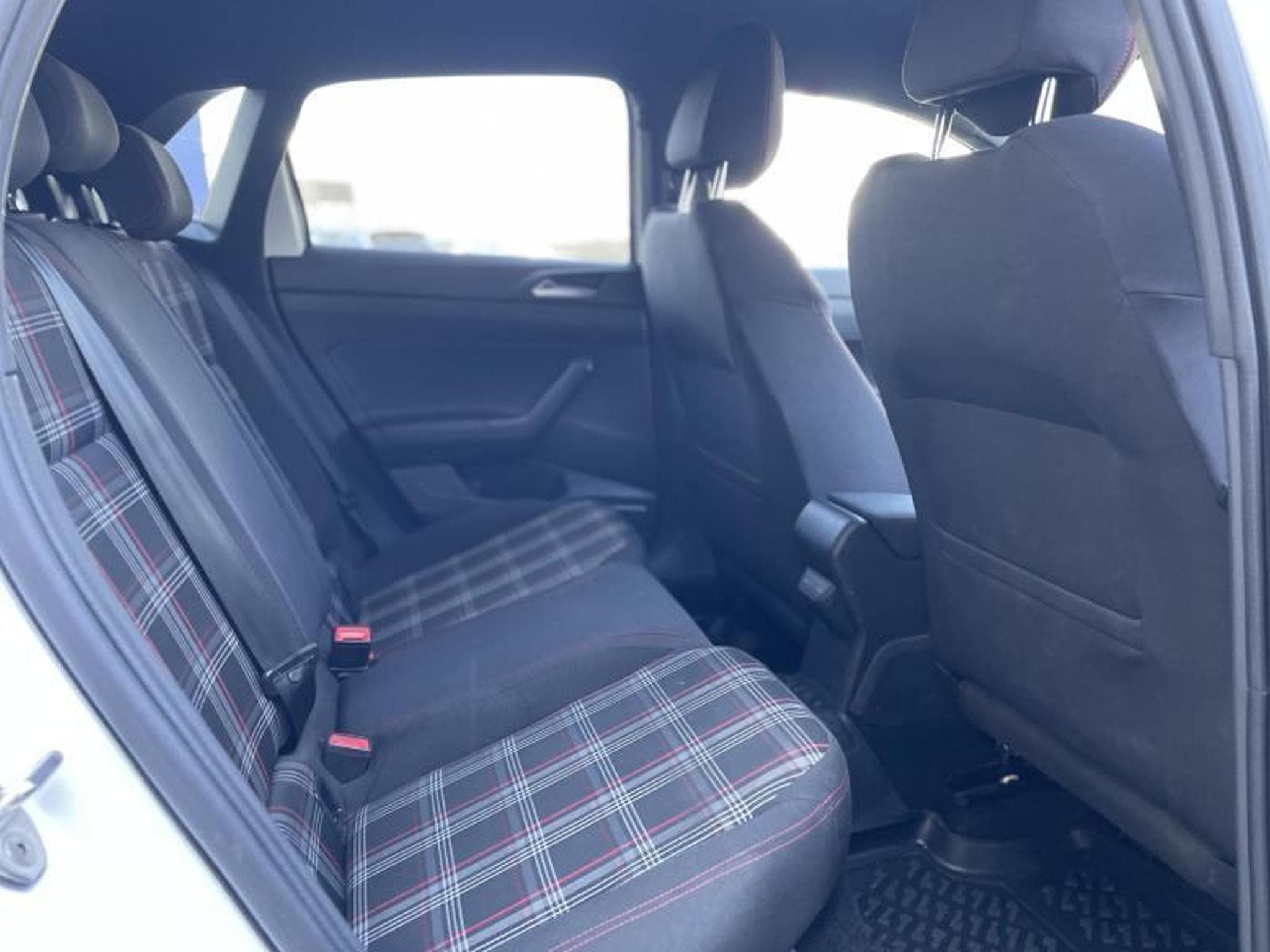 VW Polo 2.0 TSI DSG (2020) - Photo 5