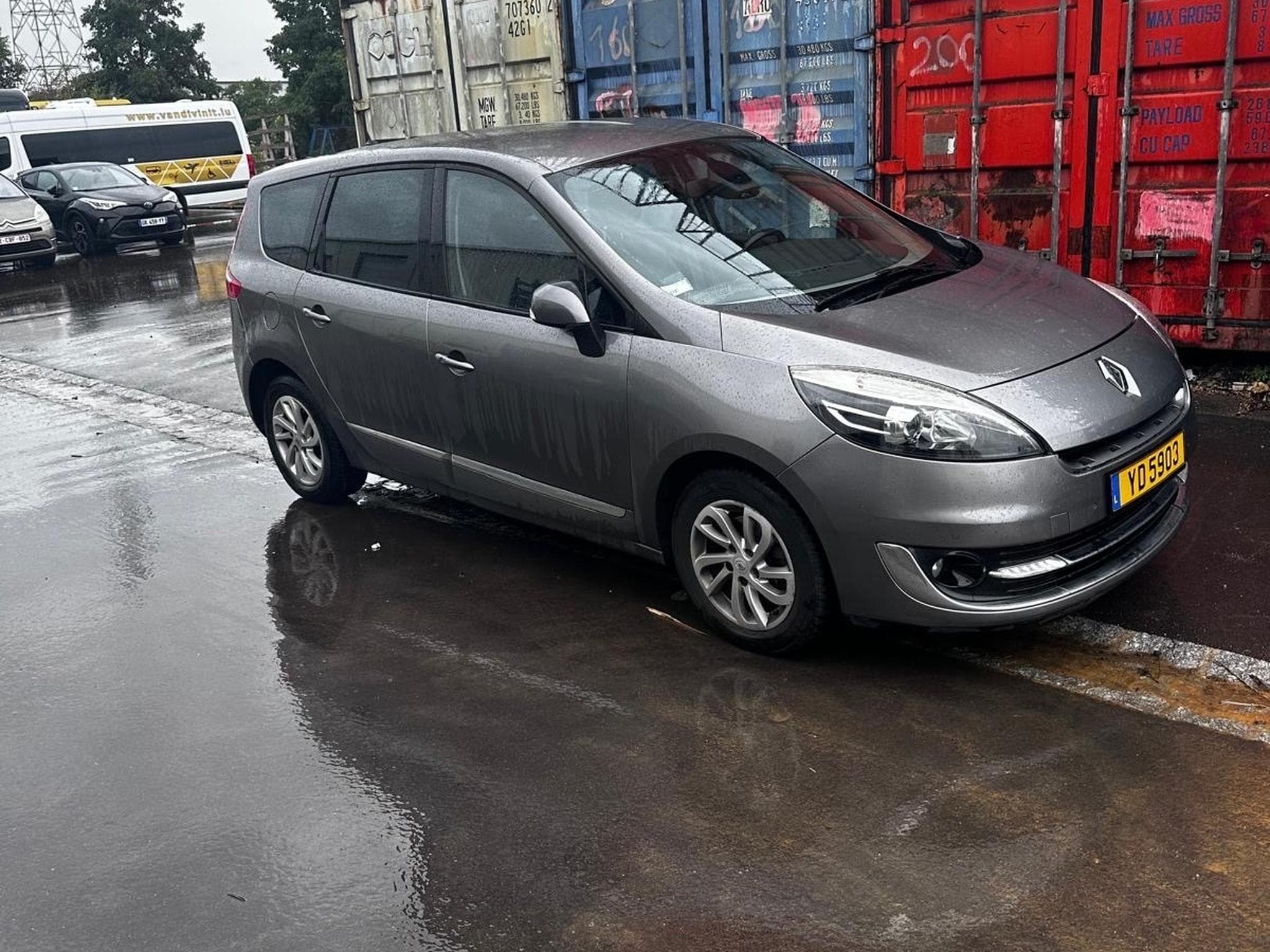 Renault Scenic (2013) - Photo 2