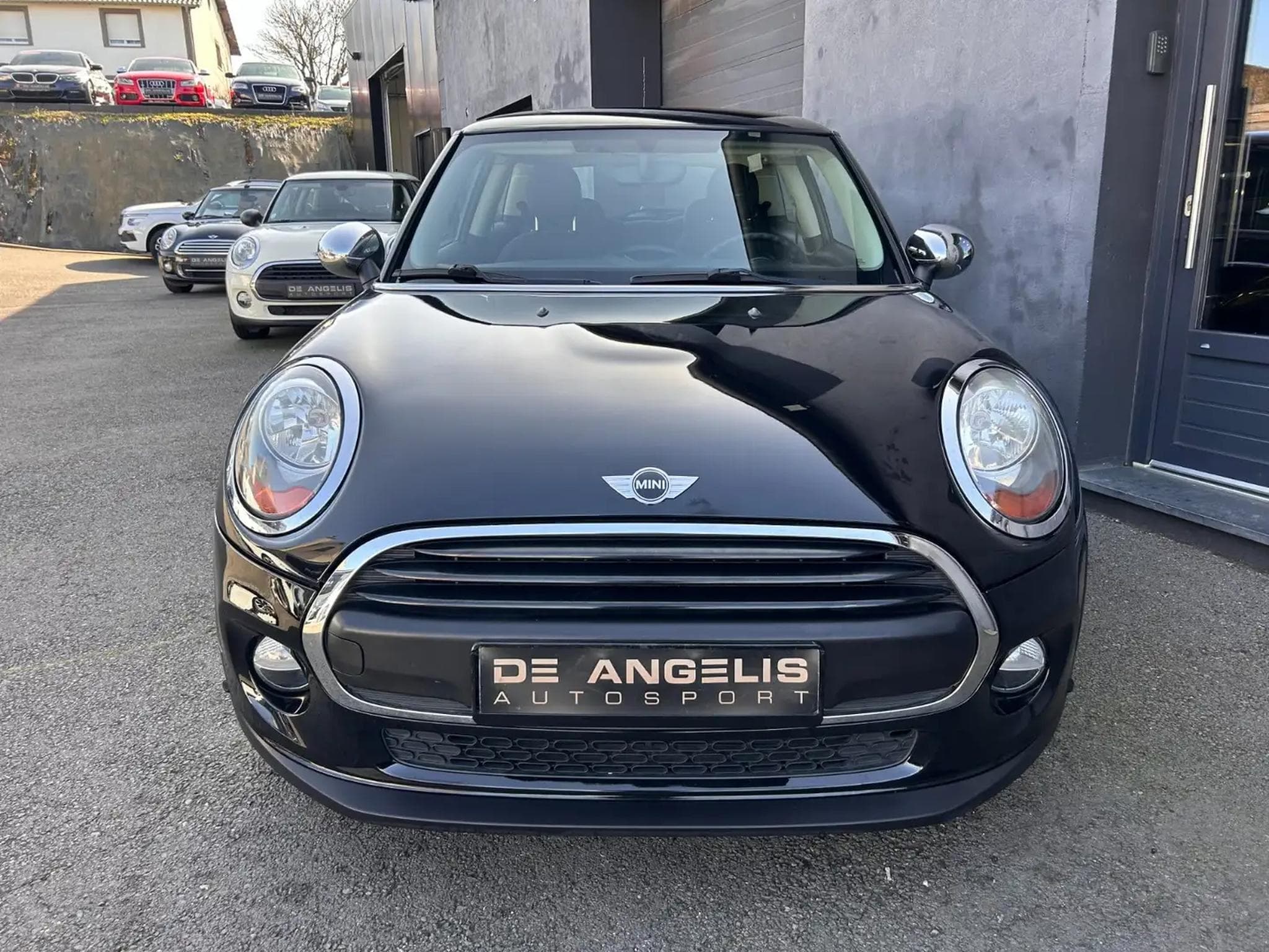 MINI Cooper 1.5 95 ONE D (2016) - Photo 4