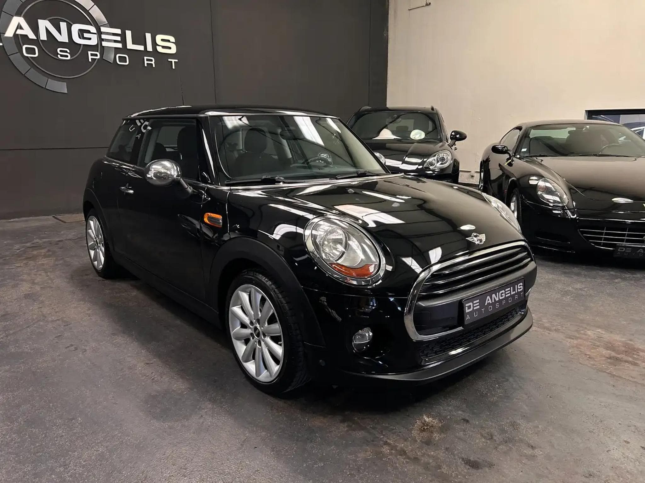 MINI Cooper 1.5 95 ONE D (2016) - Photo 10
