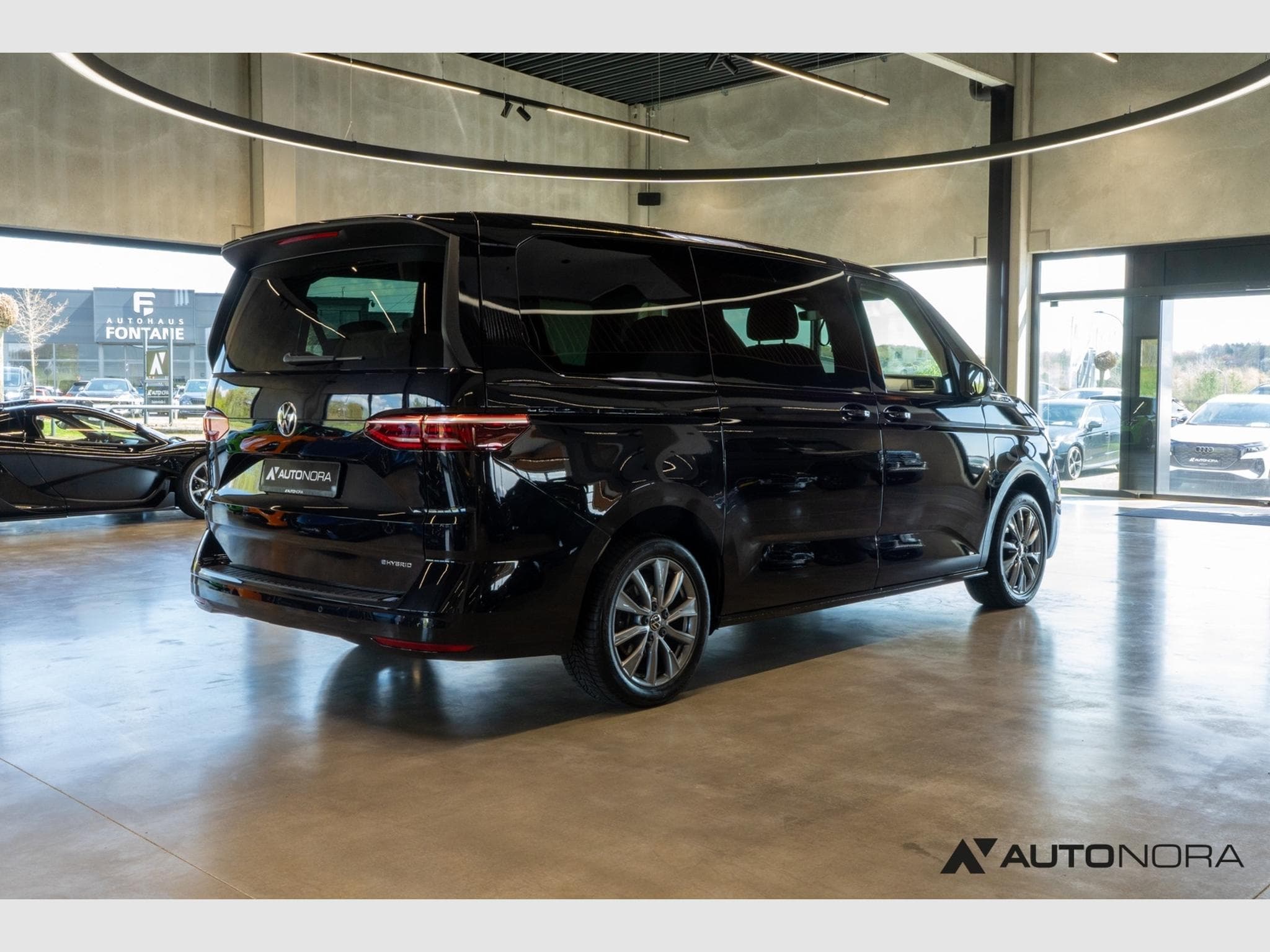 VW T7 Multivan 1.4 TSI eHybrid Life lang (2022) - Photo 4