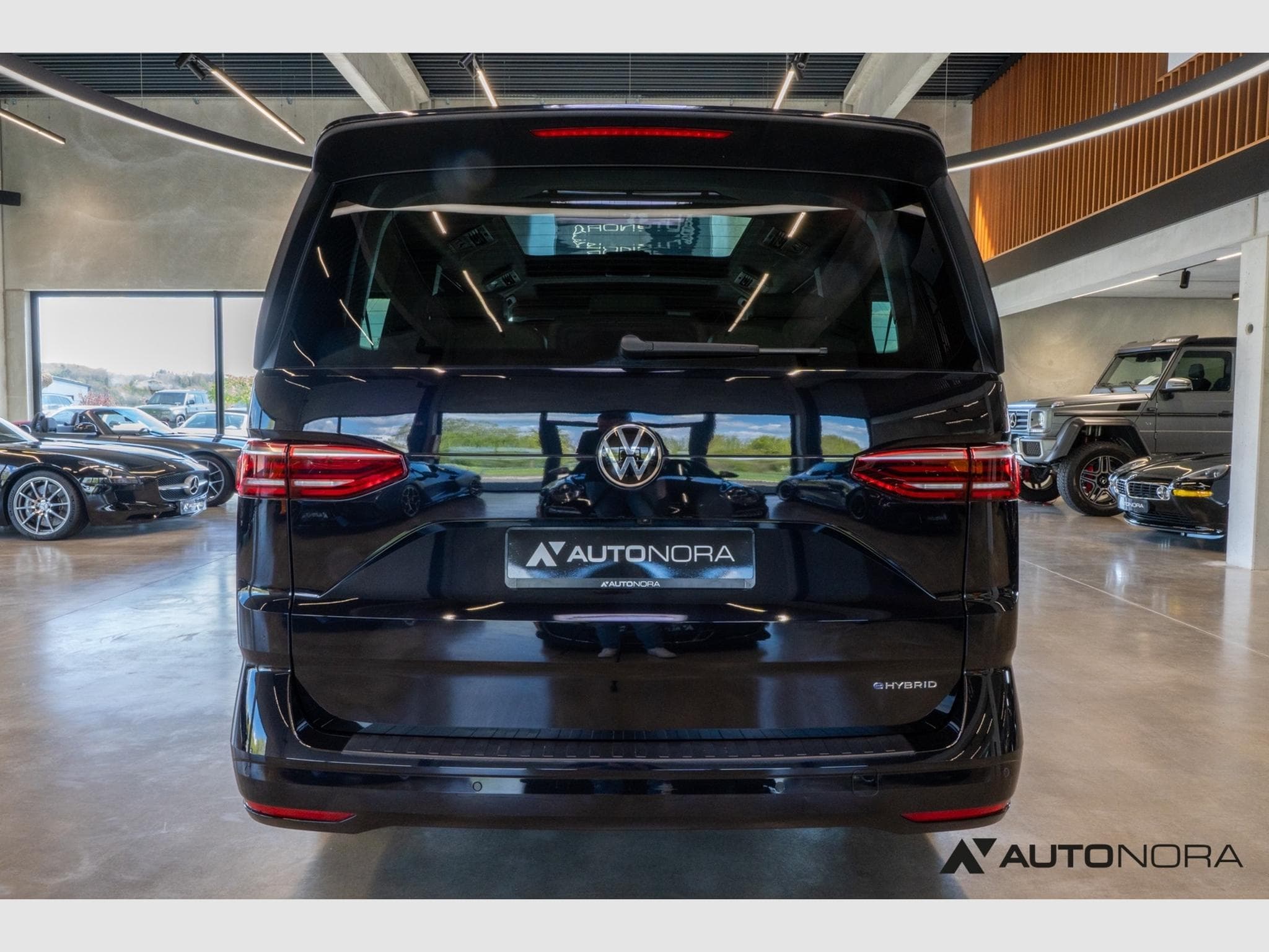 VW T7 Multivan 1.4 TSI eHybrid Life lang (2022) - Photo 9