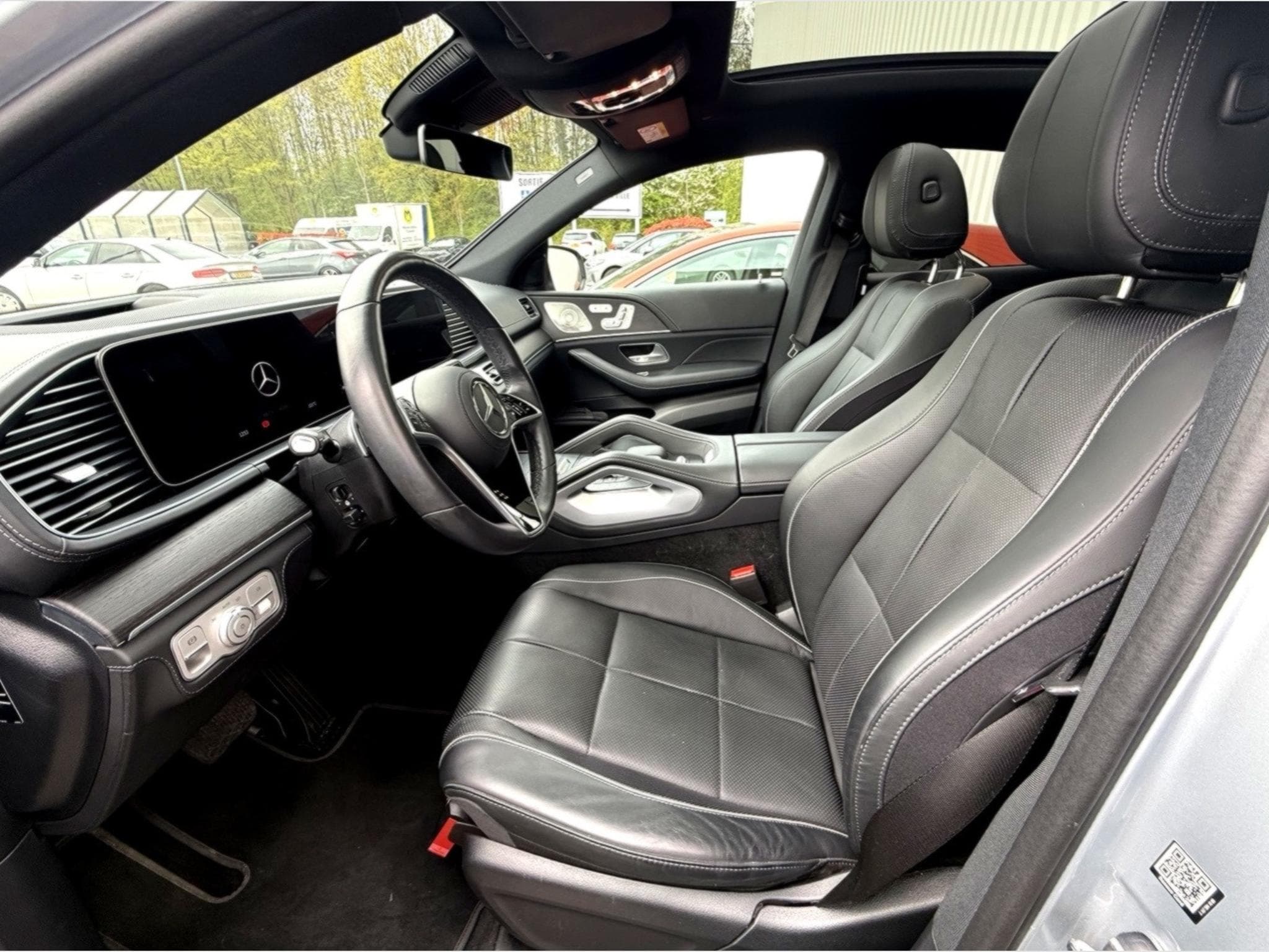 Mercedes GLE 400 GLE 400e Coupé AMG Line (2024) - Foto 6