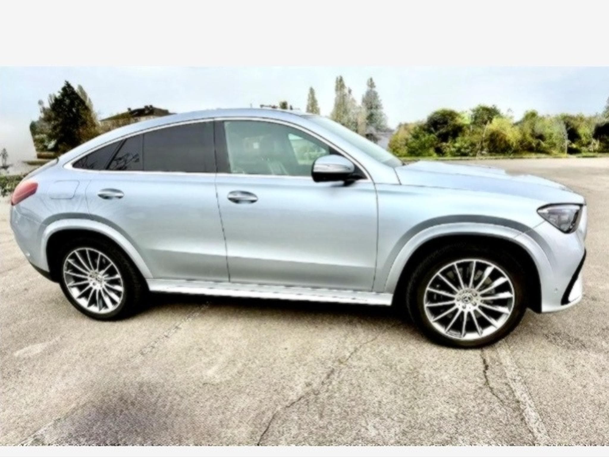 Mercedes GLE 400 GLE 400e Coupé AMG Line (2024) - Foto 8
