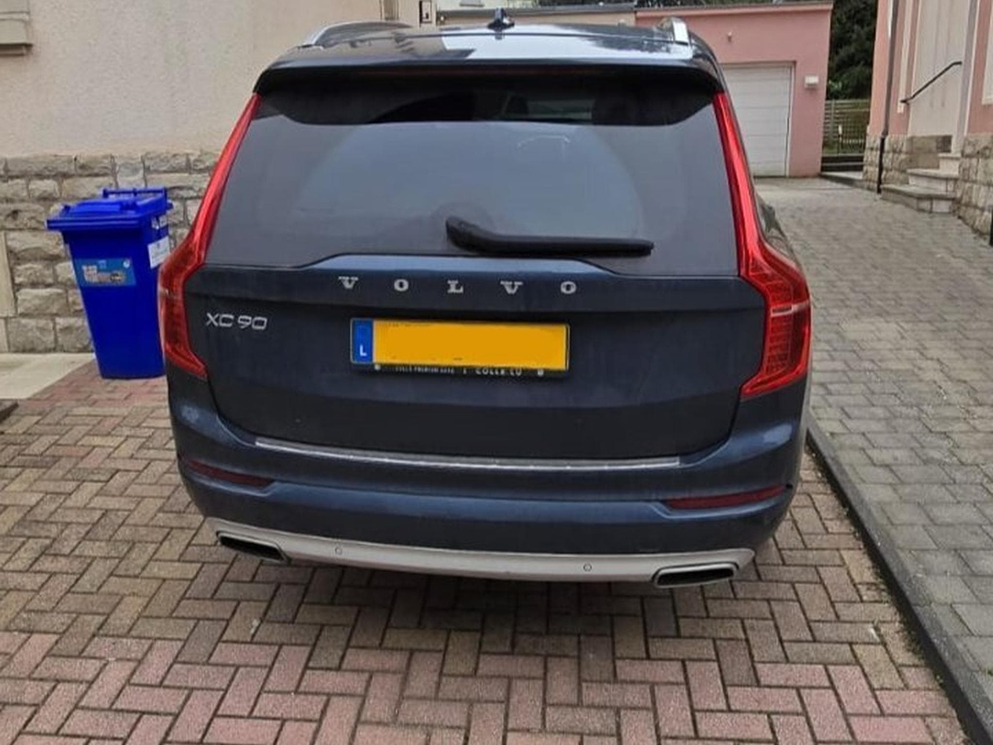 Volvo XC90 momentum Pro (2021) - Photo 2