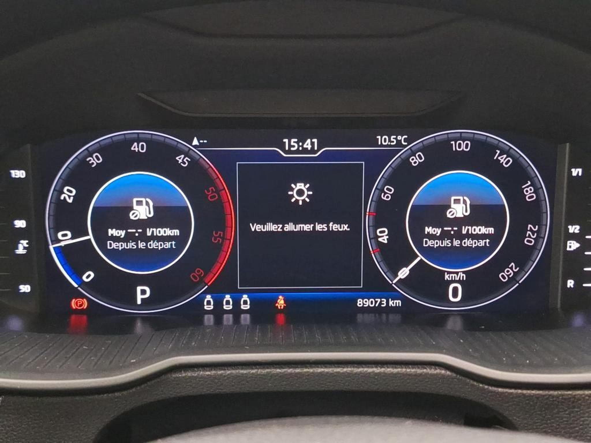 Skoda Octavia 1.6 TDI 115CV DSG7 STYLE (2019) - Photo 4