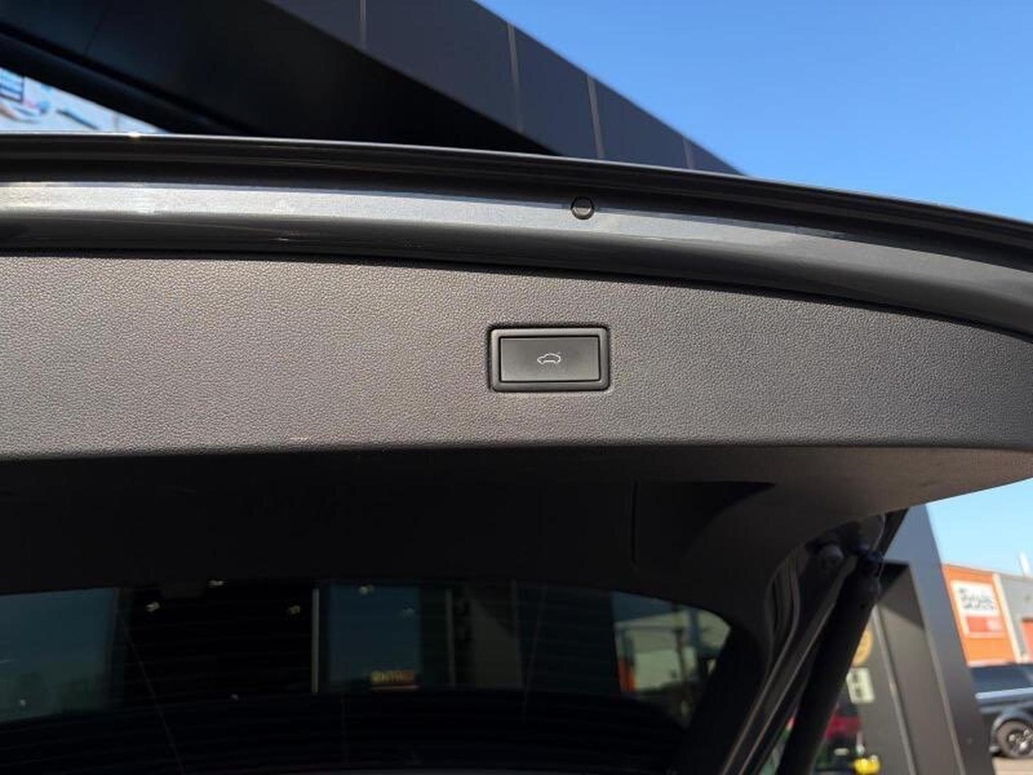 VW Tiguan III R-Line 2.0L 200CV (2021) - Photo 12