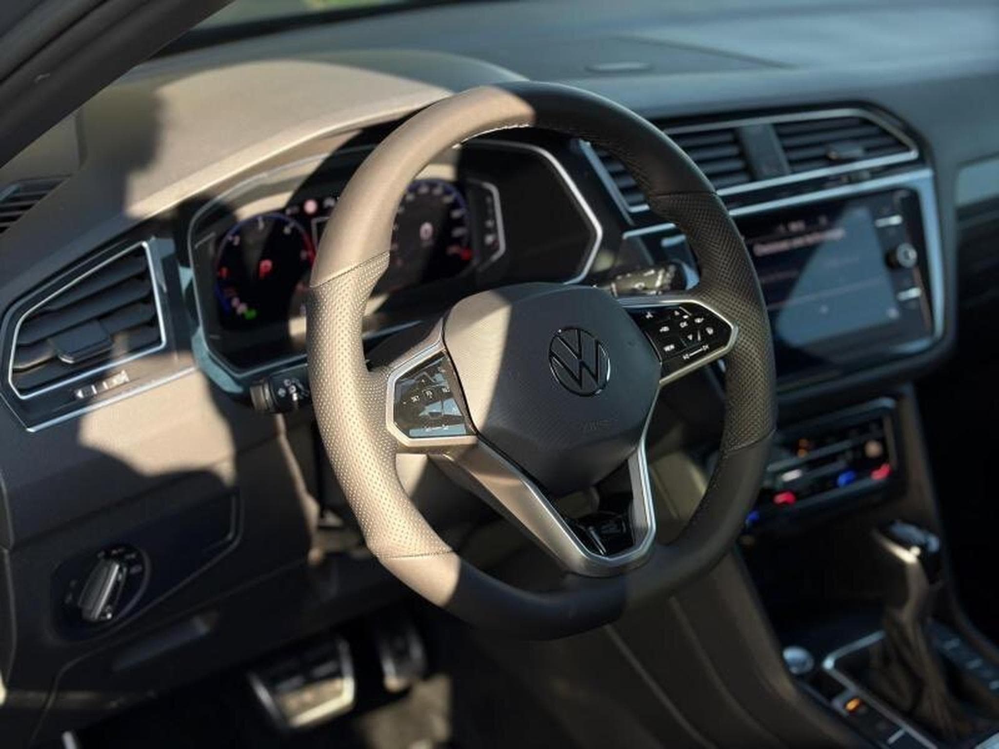 VW Tiguan III R-Line 2.0L 200CV (2021) - Photo 5