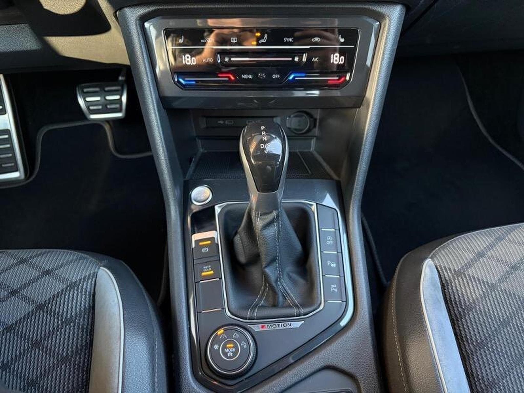 VW Tiguan III R-Line 2.0L 200CV (2021) - Photo 7