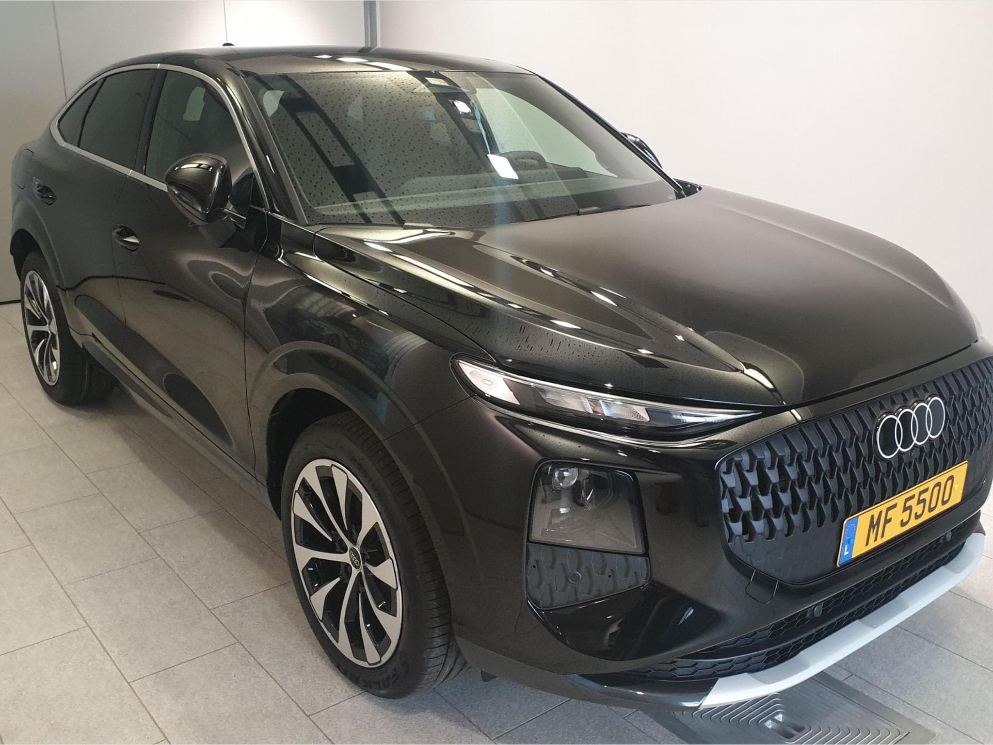 Audi Q3 S-Line interior (2026) - Photo 3