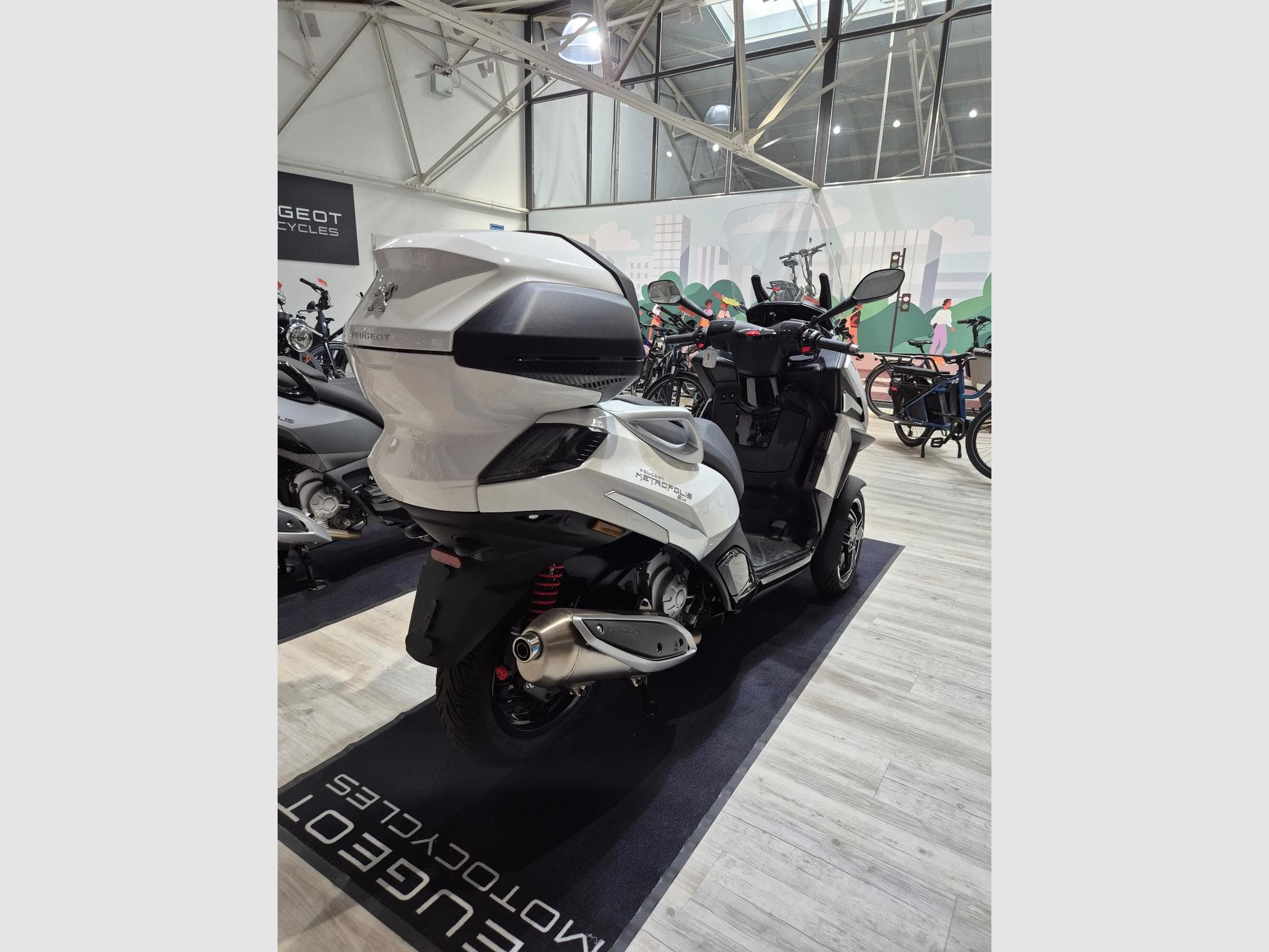 Peugeot Metropolis GT (2026) - Foto 3