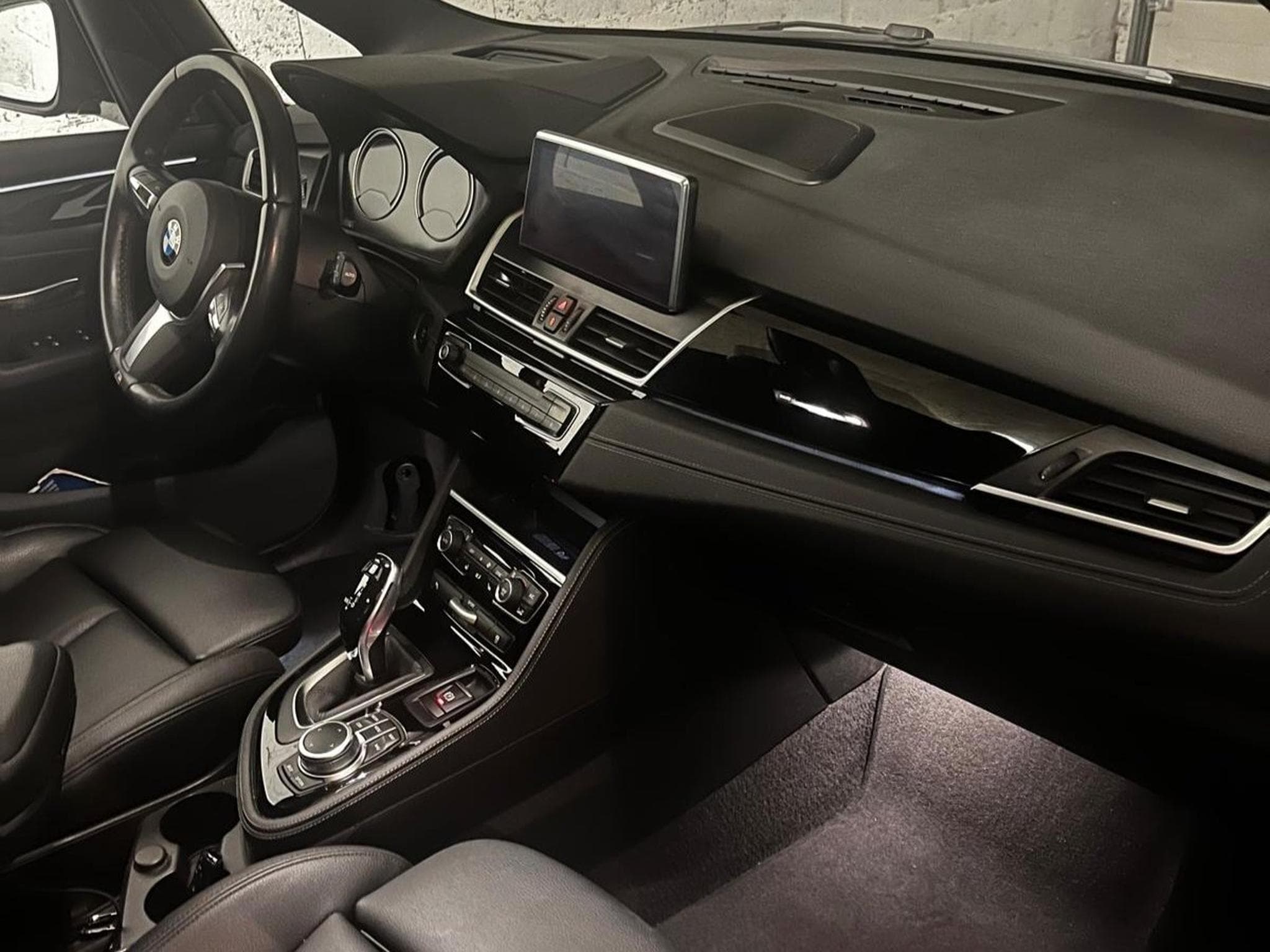 BMW 218 Gran Tourer Sport M (2020) - Photo 4