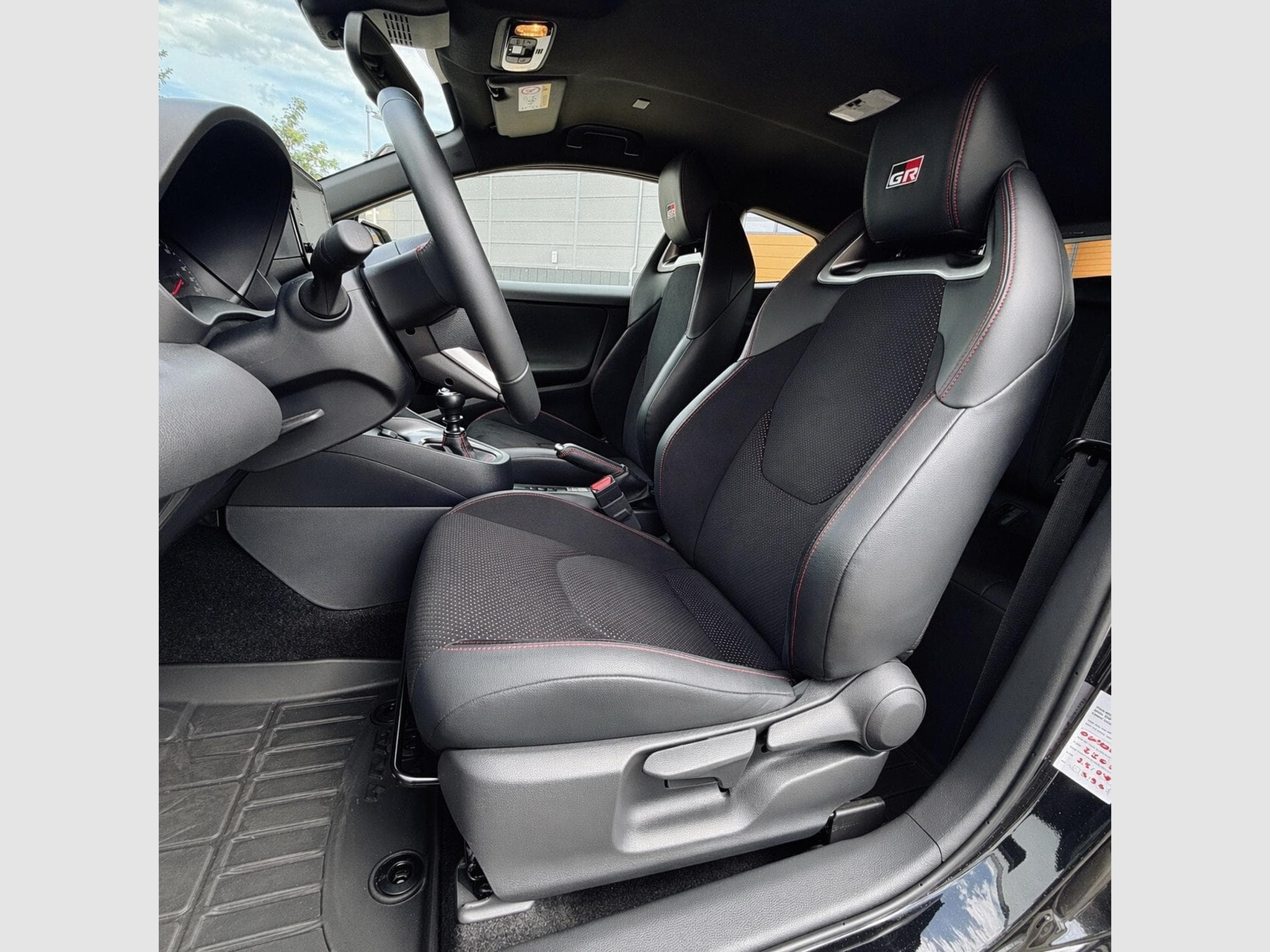 Toyota Yaris GR Performance*Camera*Navi (2023) - Photo 11