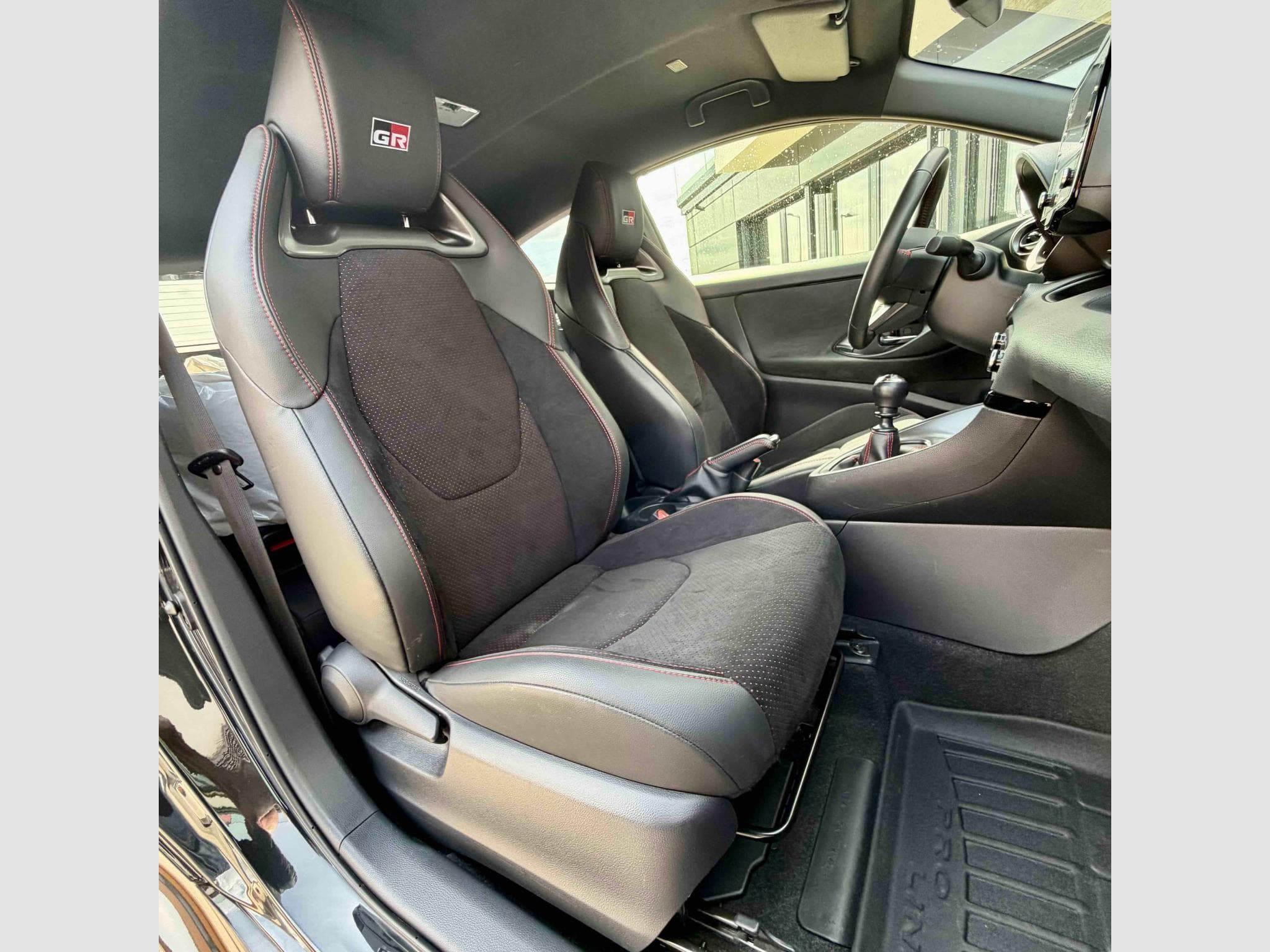 Toyota Yaris GR Performance*Camera*Navi (2023) - Photo 12