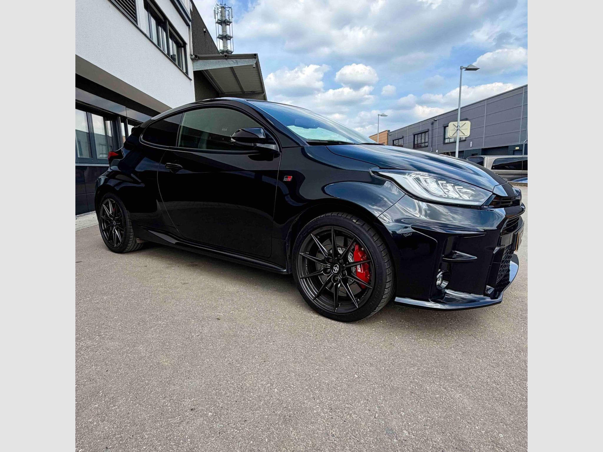 Toyota Yaris GR Performance*Camera*Navi (2023) - Photo 4