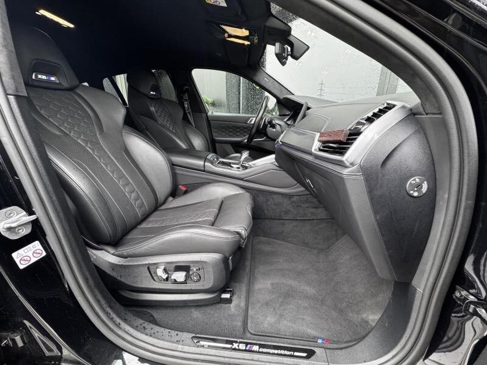 BMW X6M Compétition 4.4L 625CV (2020) - Photo 7
